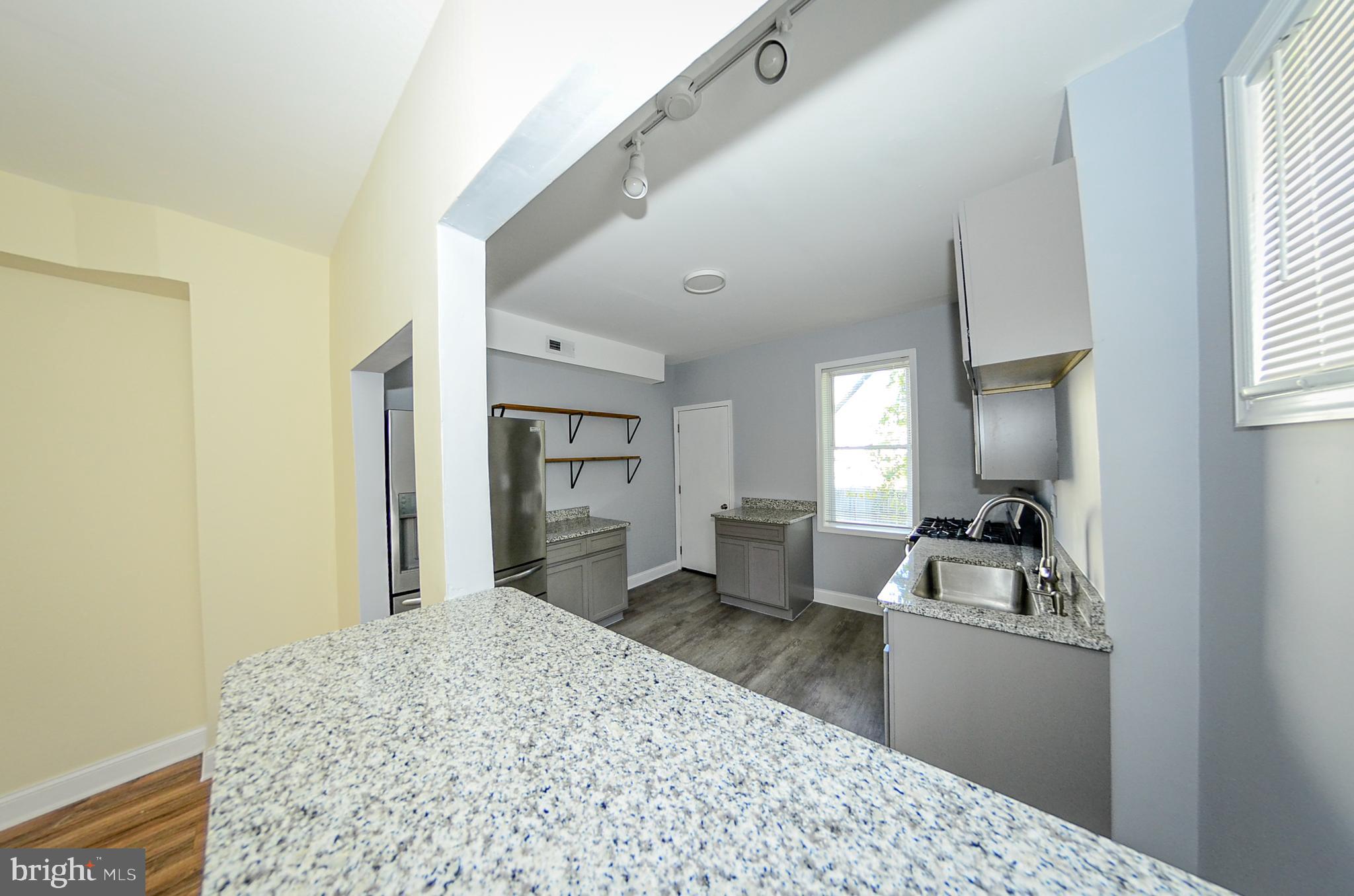 SANDTOWN-WINCHESTER - Residential