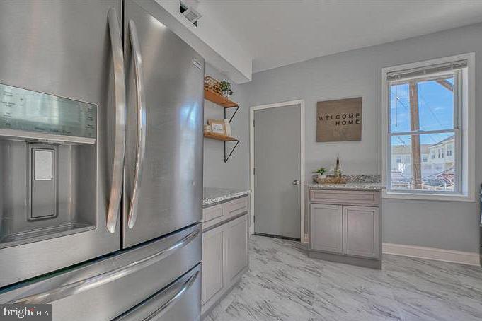 SANDTOWN-WINCHESTER - Residential