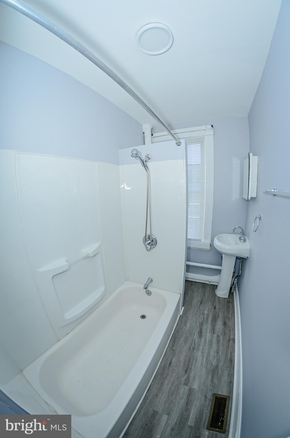 SANDTOWN-WINCHESTER - Residential