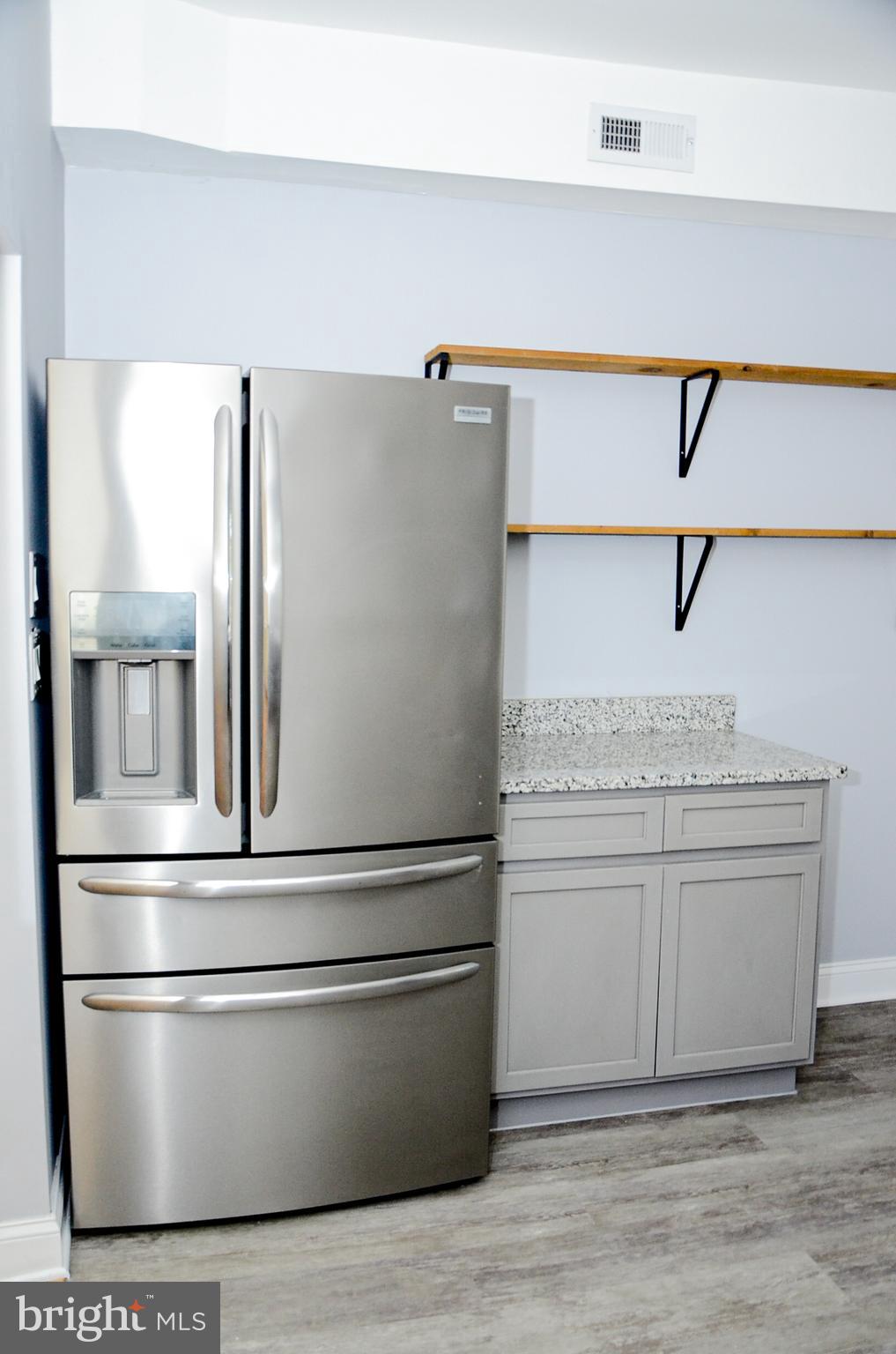 SANDTOWN-WINCHESTER - Residential