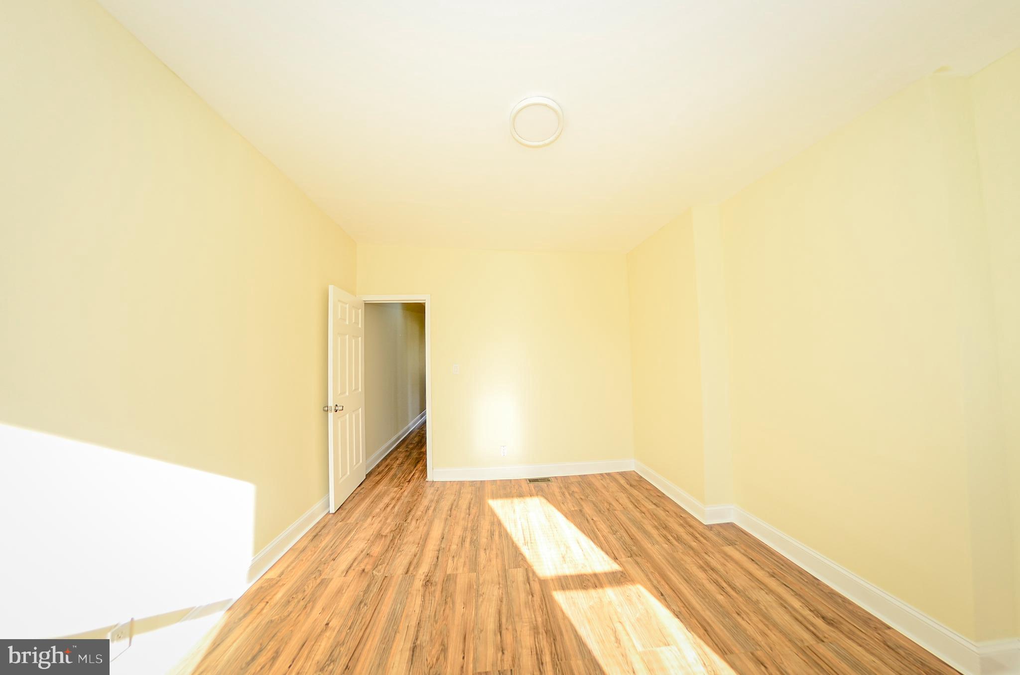 SANDTOWN-WINCHESTER - Residential