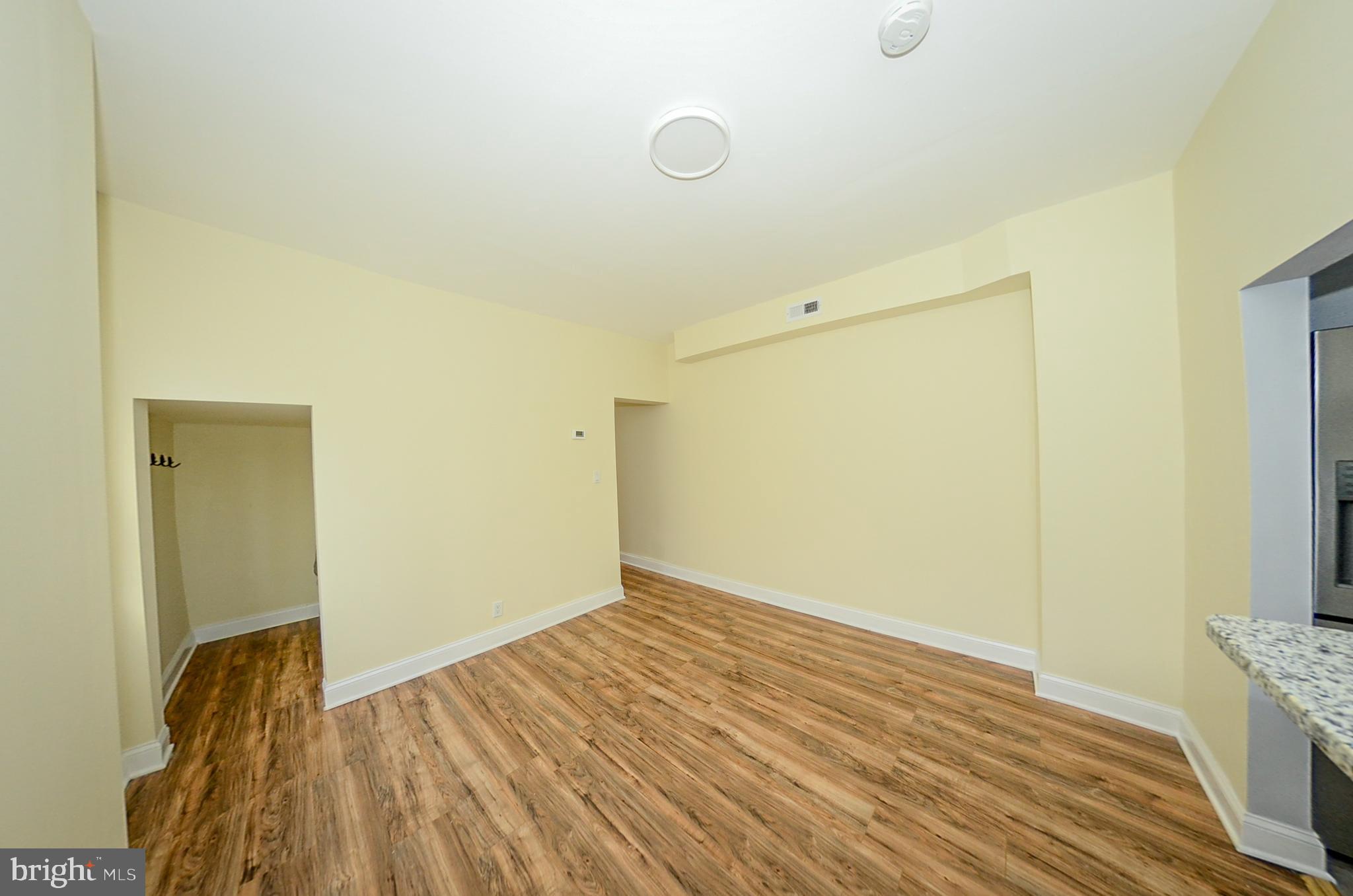 SANDTOWN-WINCHESTER - Residential