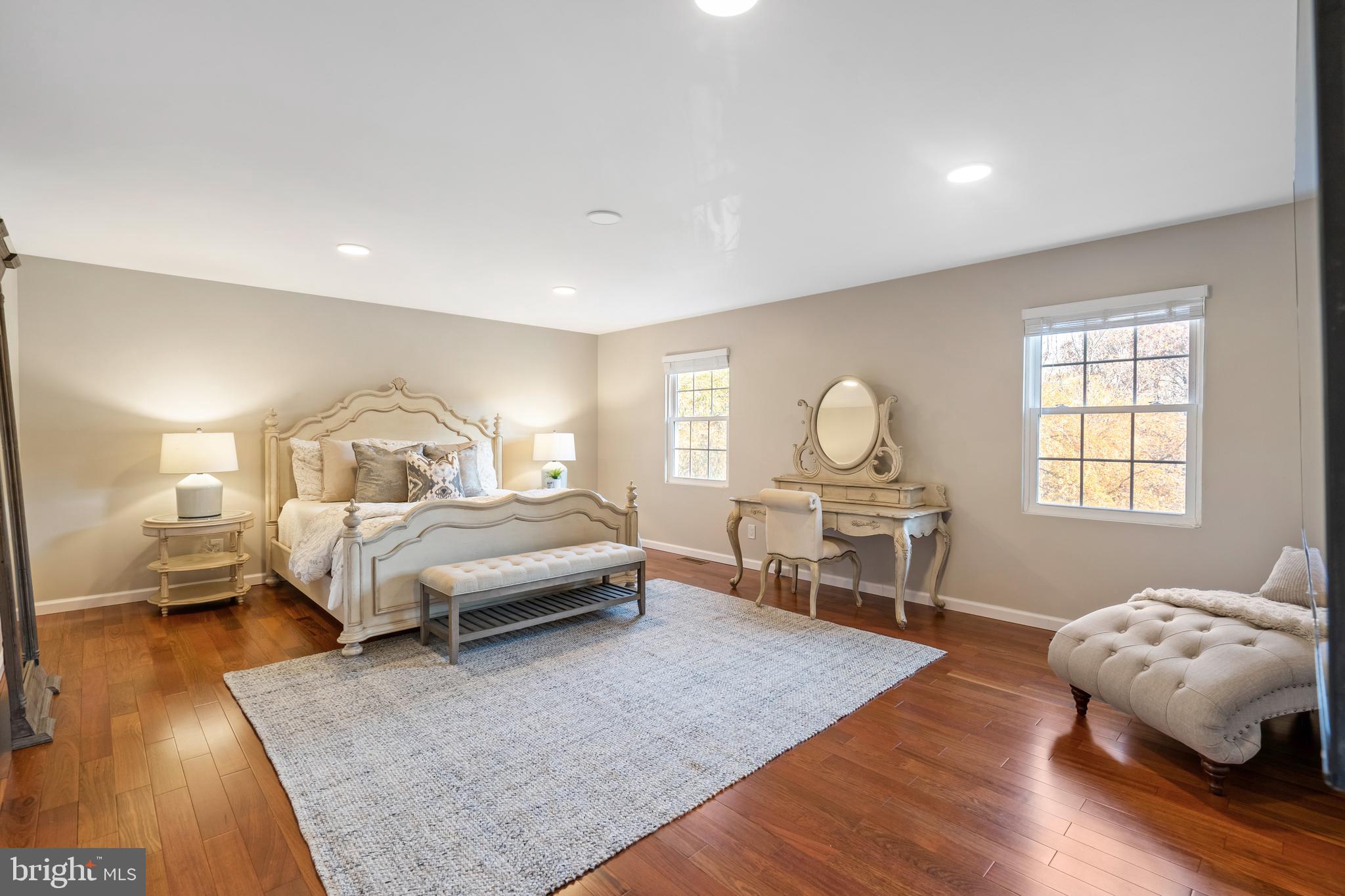 HICKORY CREEK - Residential