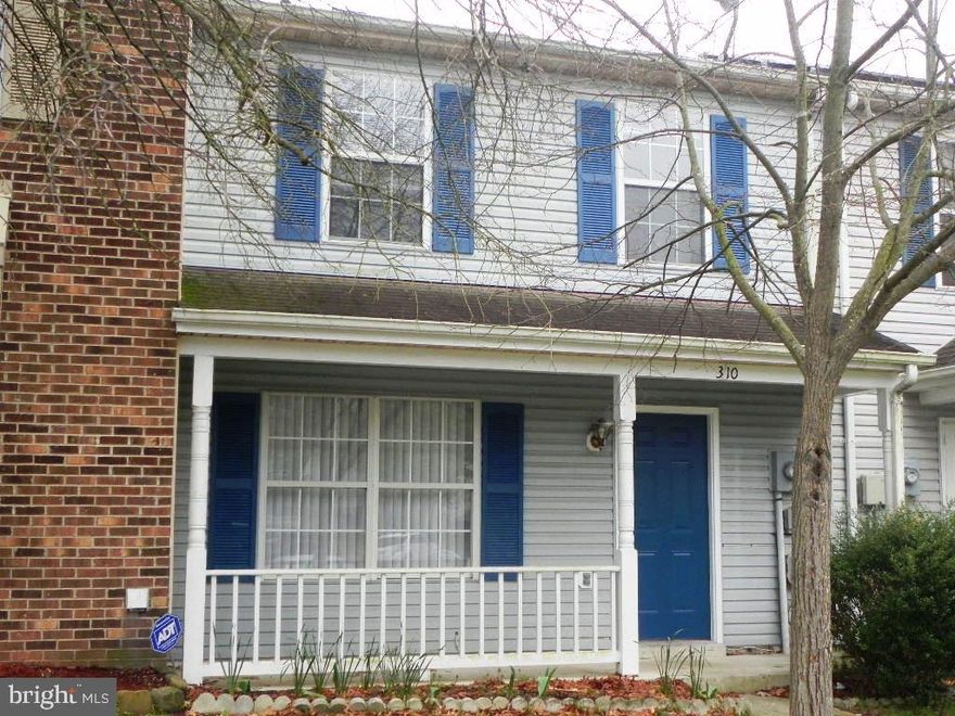 LOVELY HOME IN TANGLEWOOD. SHOWS REALLY WELL. NEWER CARPET AND PAINT.  SPACIOUS FENCED BACK YARD. THIS IS A WONDERFUL HOME TO LIVE IN IF YOU'RE NOT YET READY TO BUY. **********GOOD CREDIT A MUST. **********