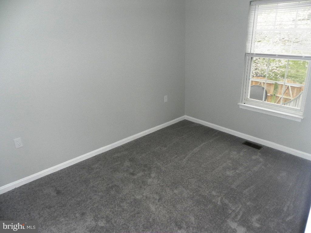 TANGLEWOOD TOWNHOMES SUB - Residential Lease