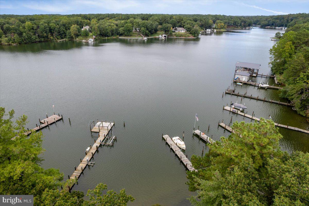 DRUM POINT - Residential