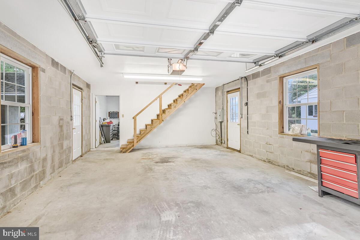 DRUM POINT - Residential