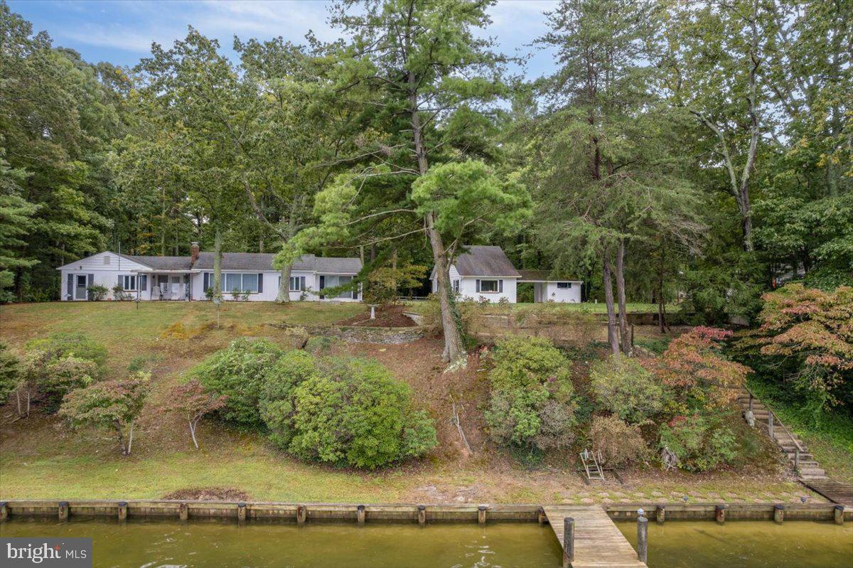 DRUM POINT - Residential