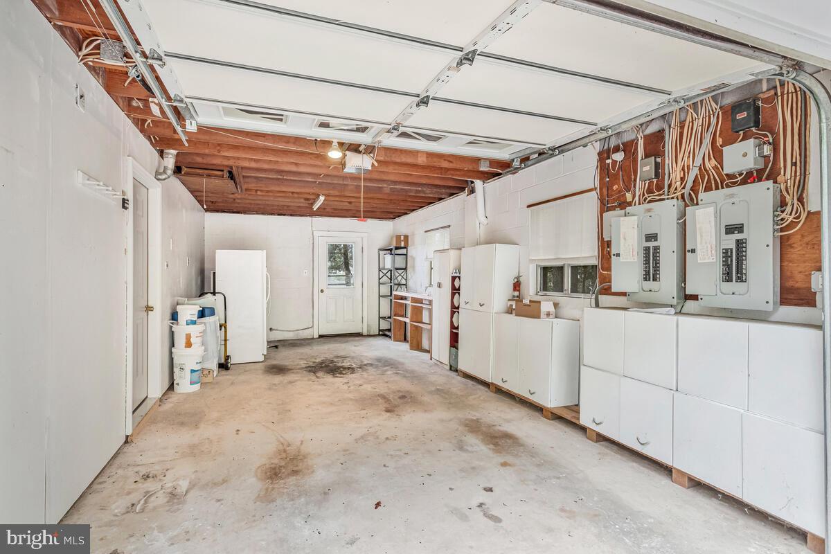 DRUM POINT - Residential