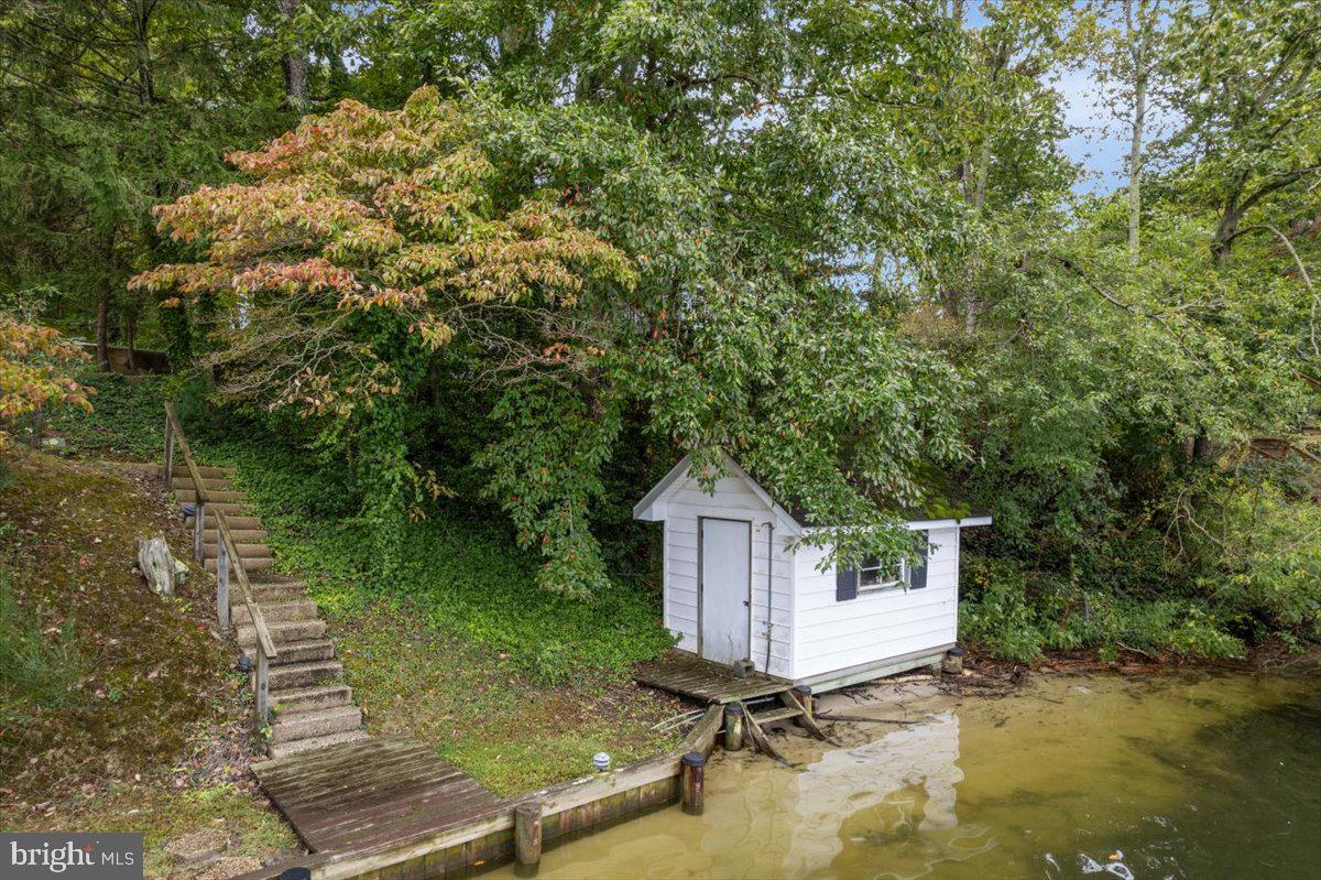 DRUM POINT - Residential