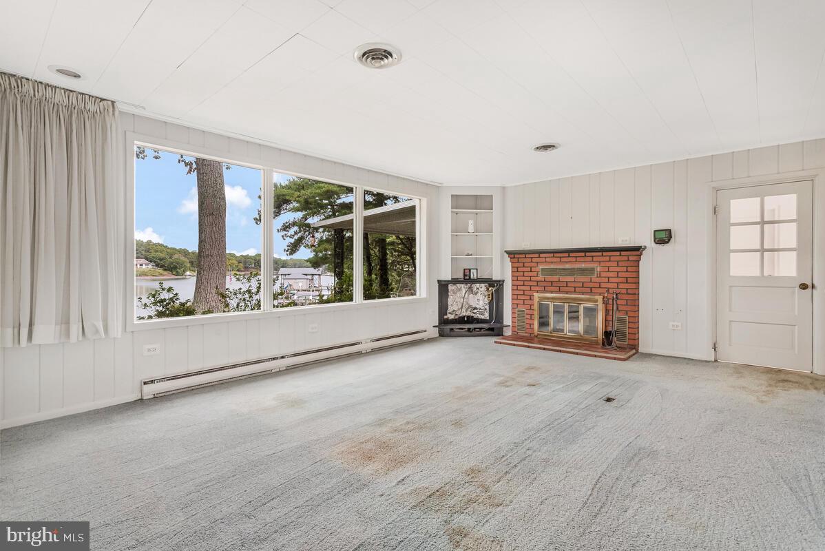 DRUM POINT - Residential