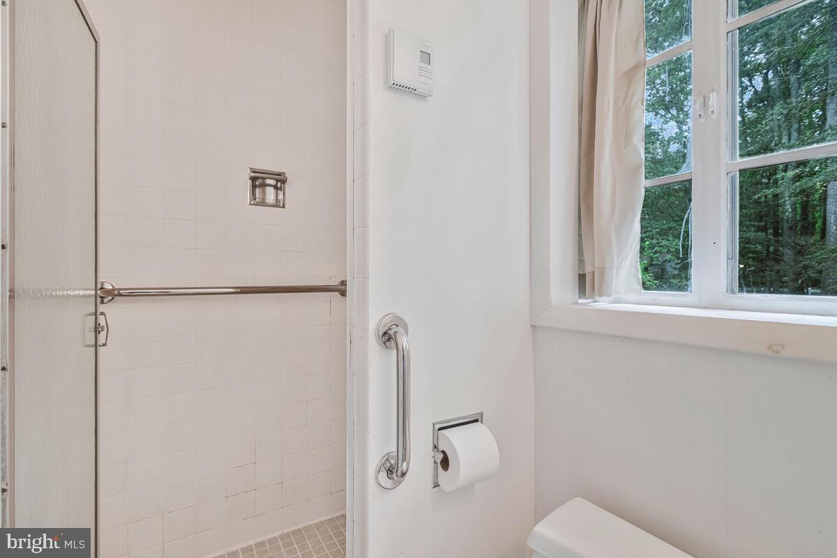 DRUM POINT - Residential