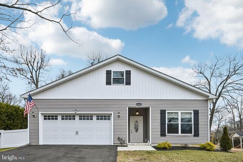 Photo of 1405 Boudinot Avenue, BURLINGTON, NJ 08016 (MLS # NJBL2103628)