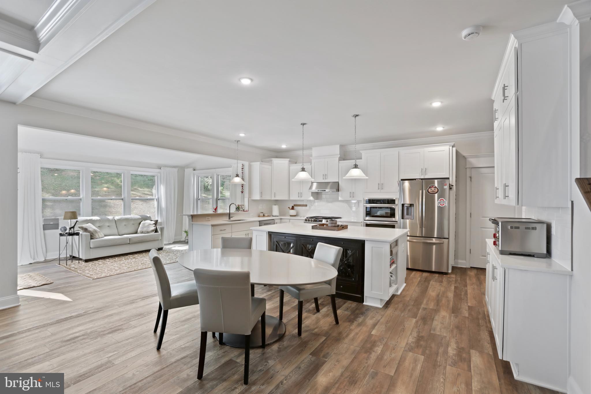 ROYAL OAKS - Residential