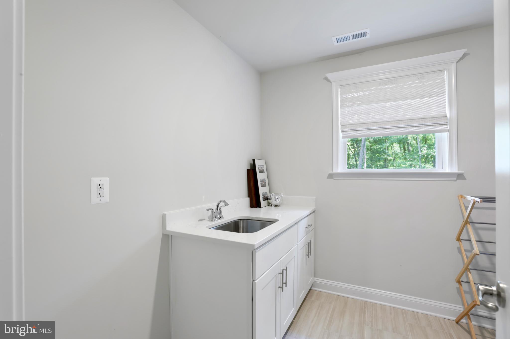 ROYAL OAKS - Residential