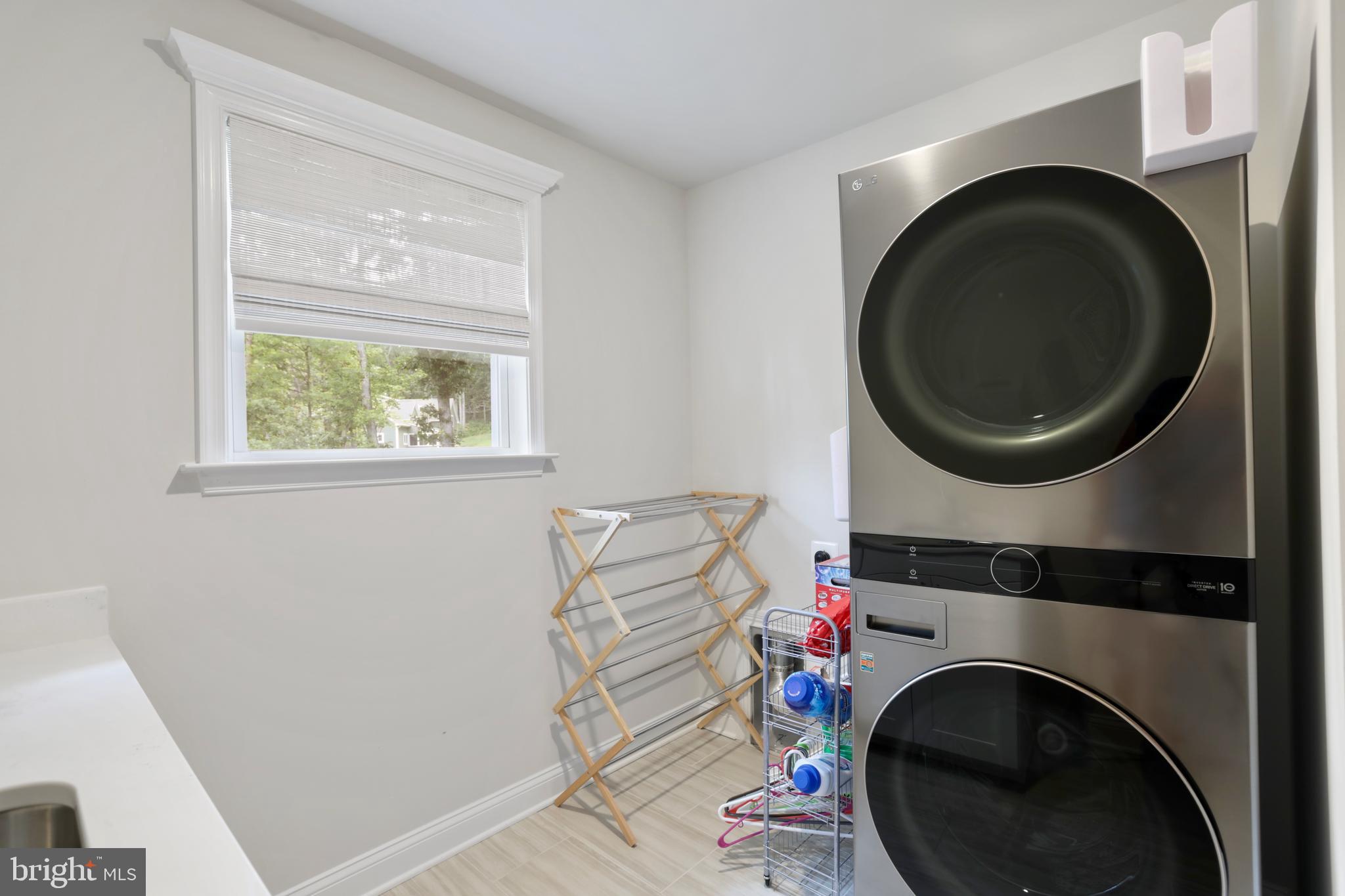 ROYAL OAKS - Residential