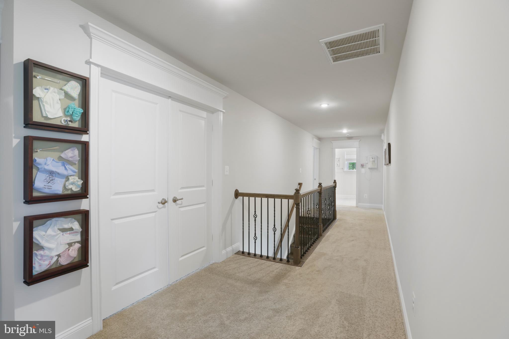 ROYAL OAKS - Residential