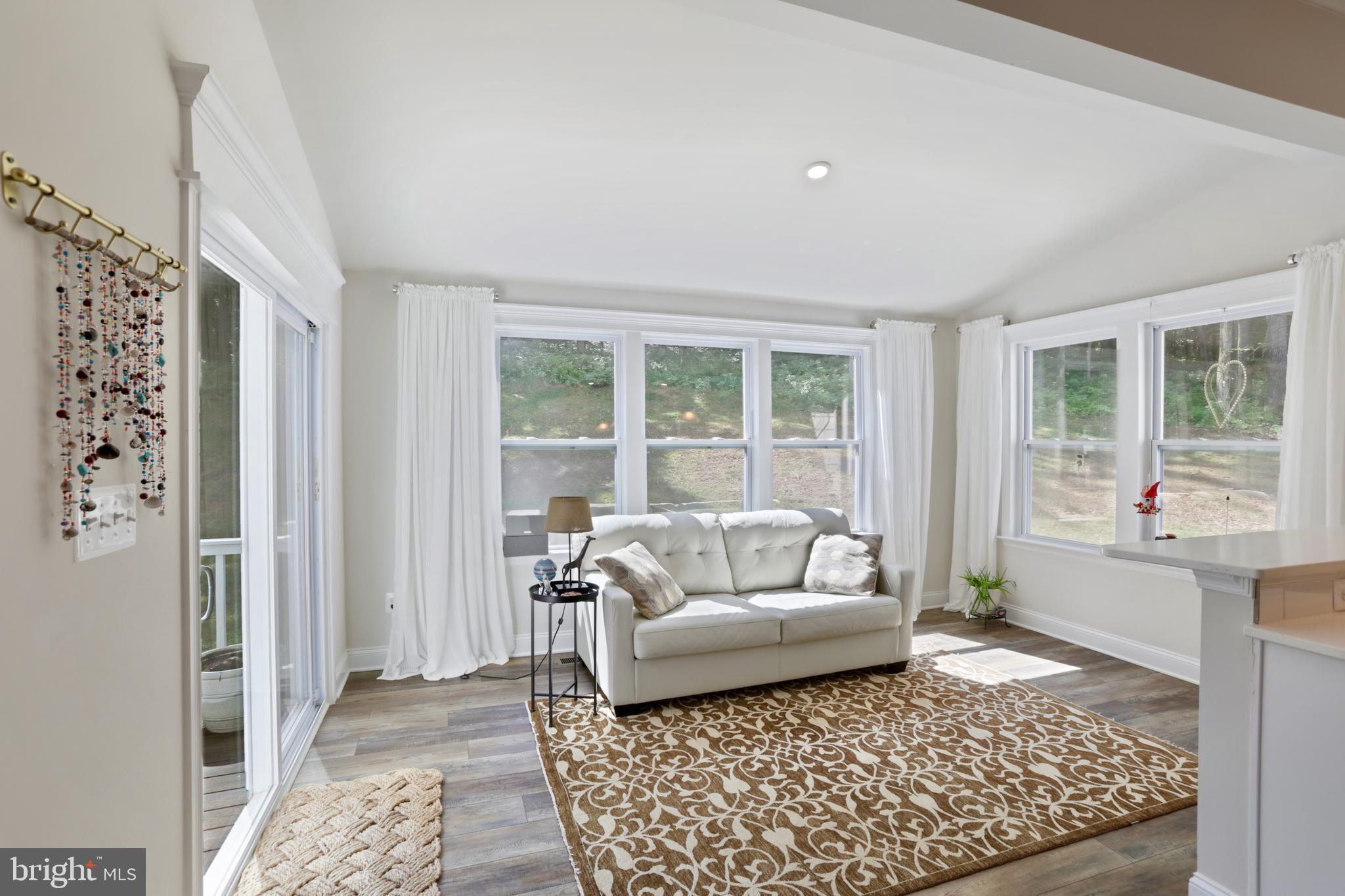 ROYAL OAKS - Residential