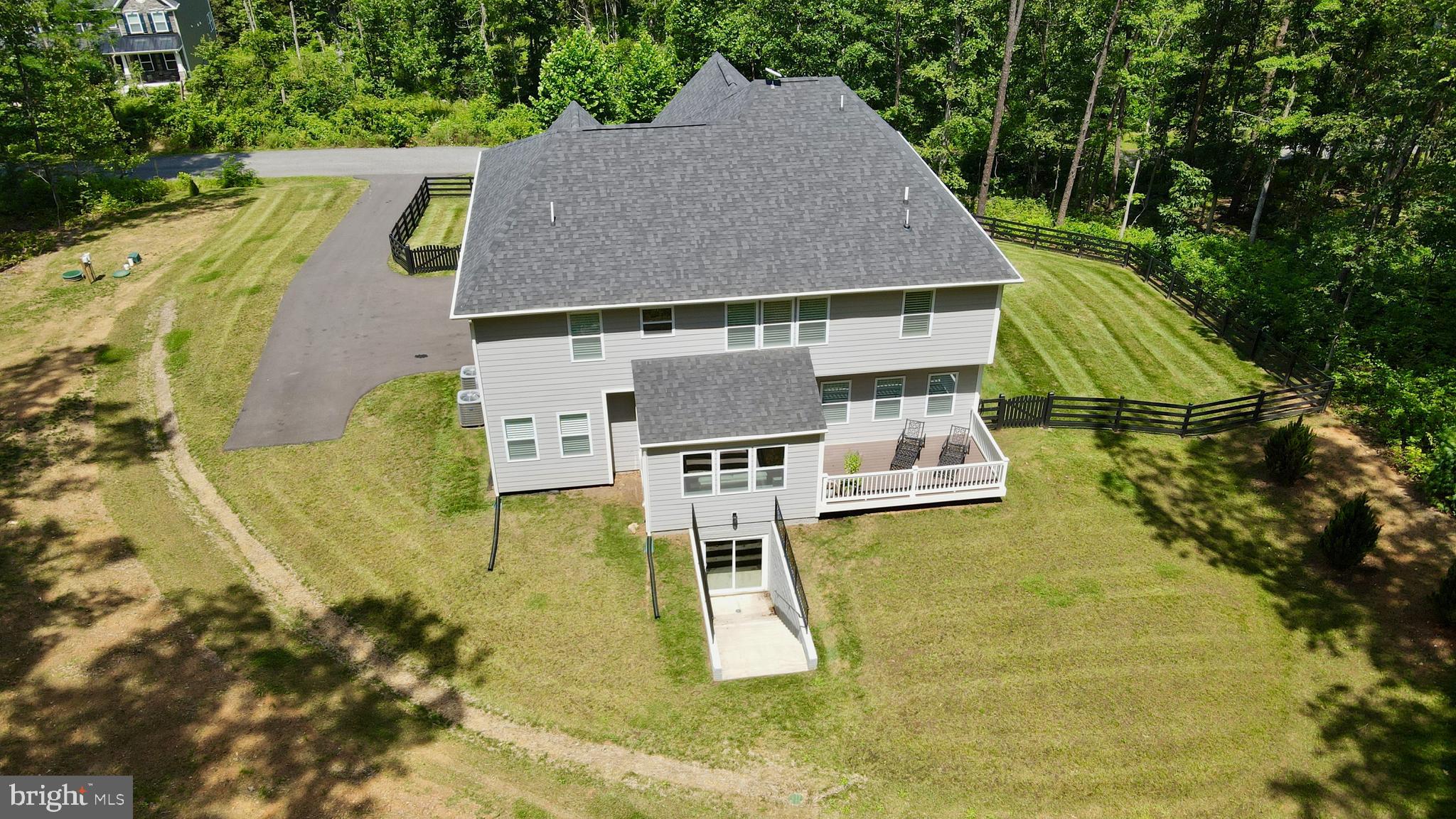 ROYAL OAKS - Residential