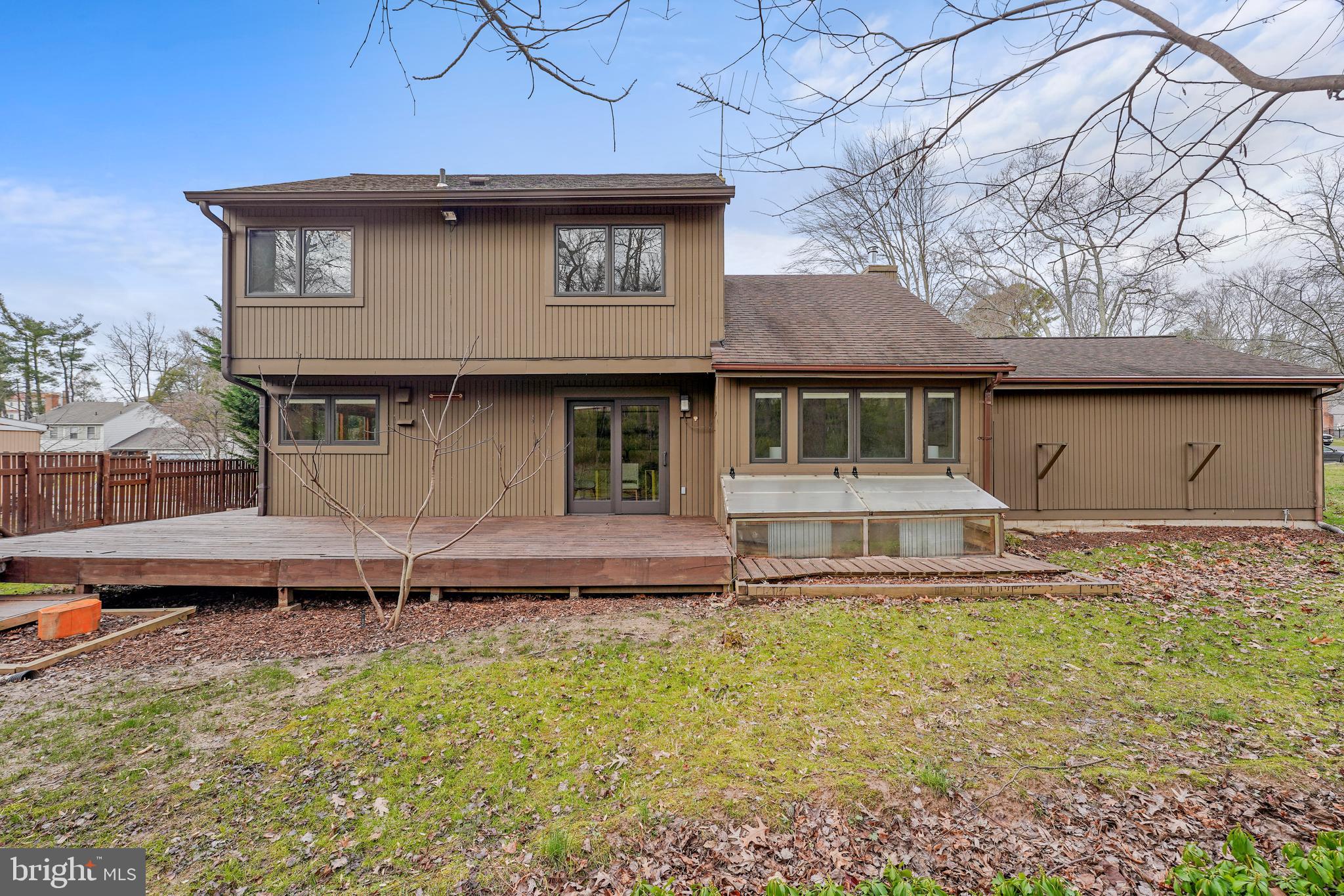 STONEGATE - Residential