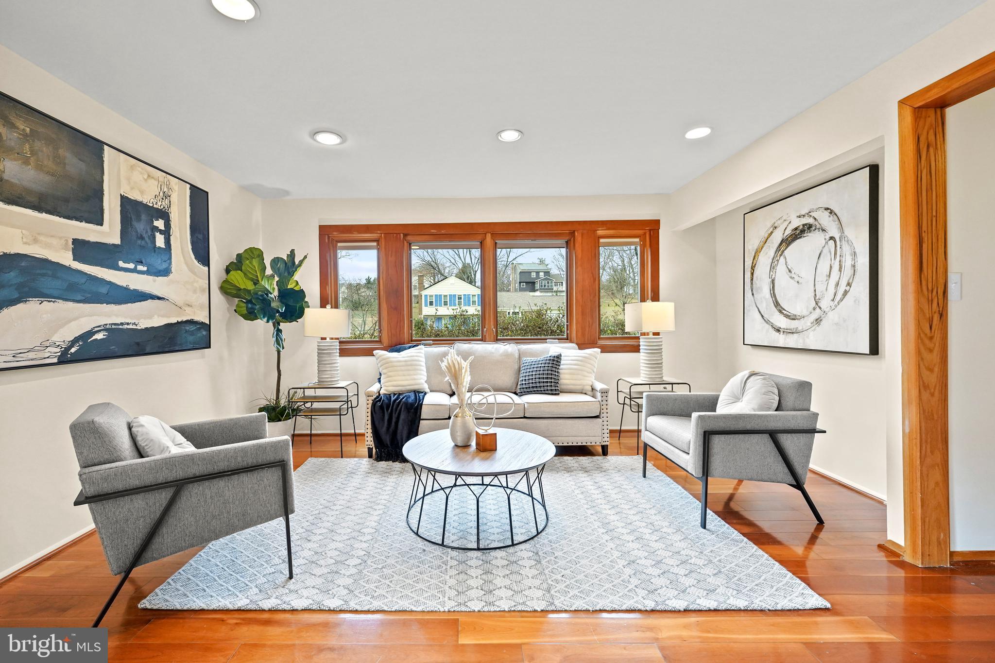 STONEGATE - Residential