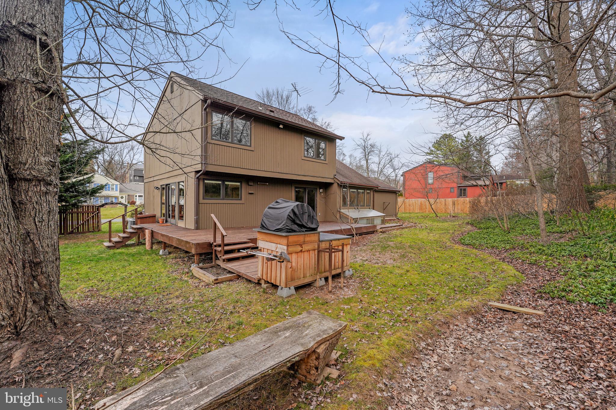 STONEGATE - Residential