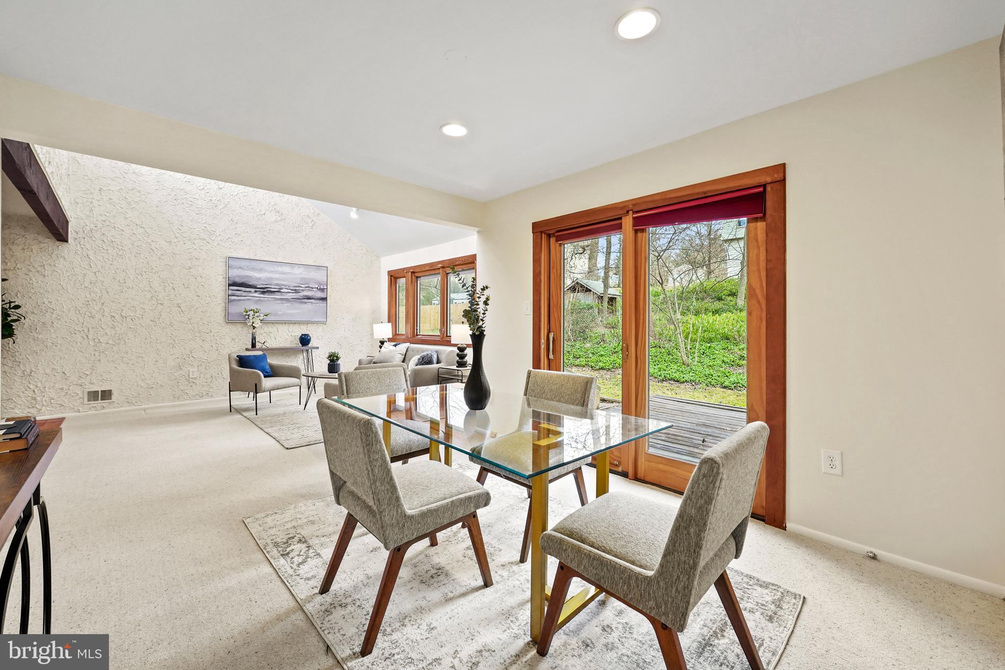 STONEGATE - Residential