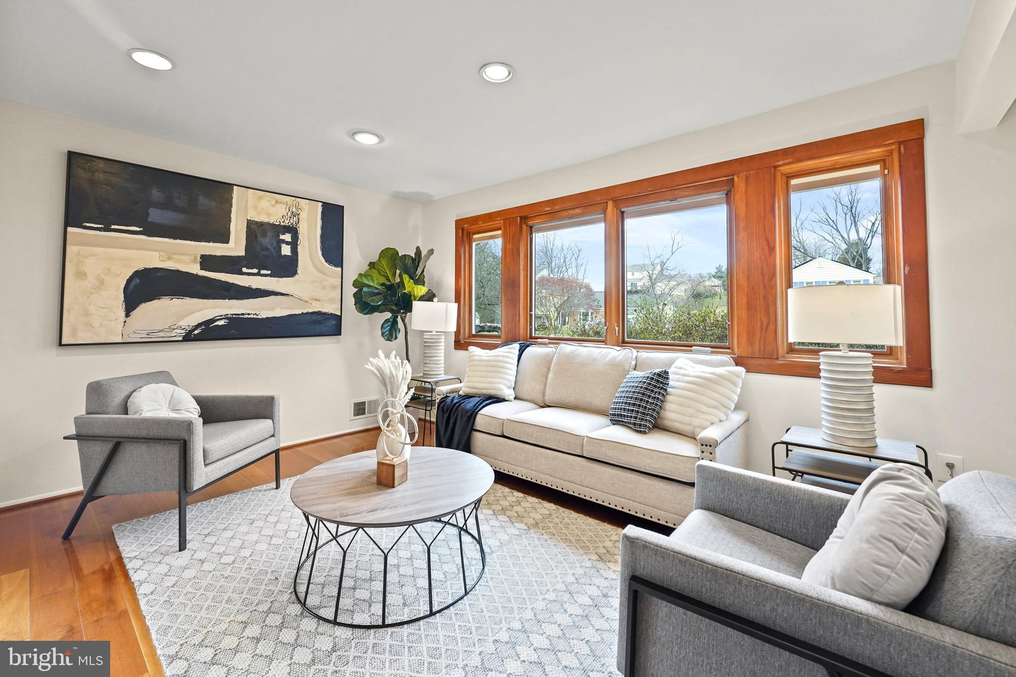 STONEGATE - Residential