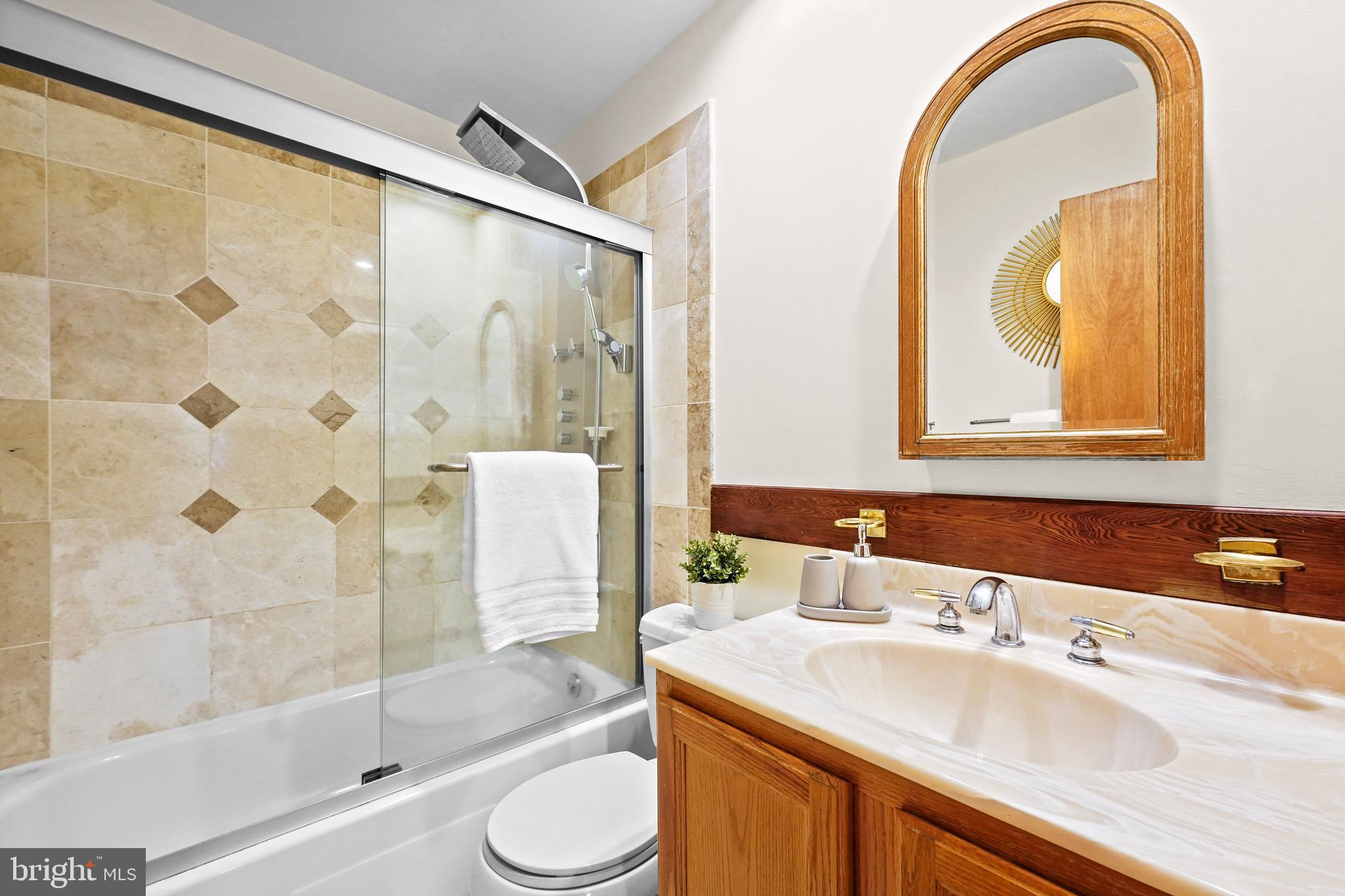 STONEGATE - Residential