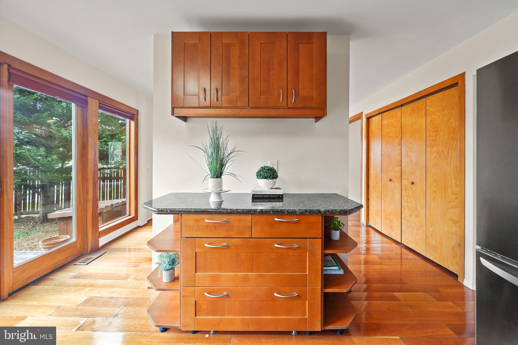 STONEGATE - Residential