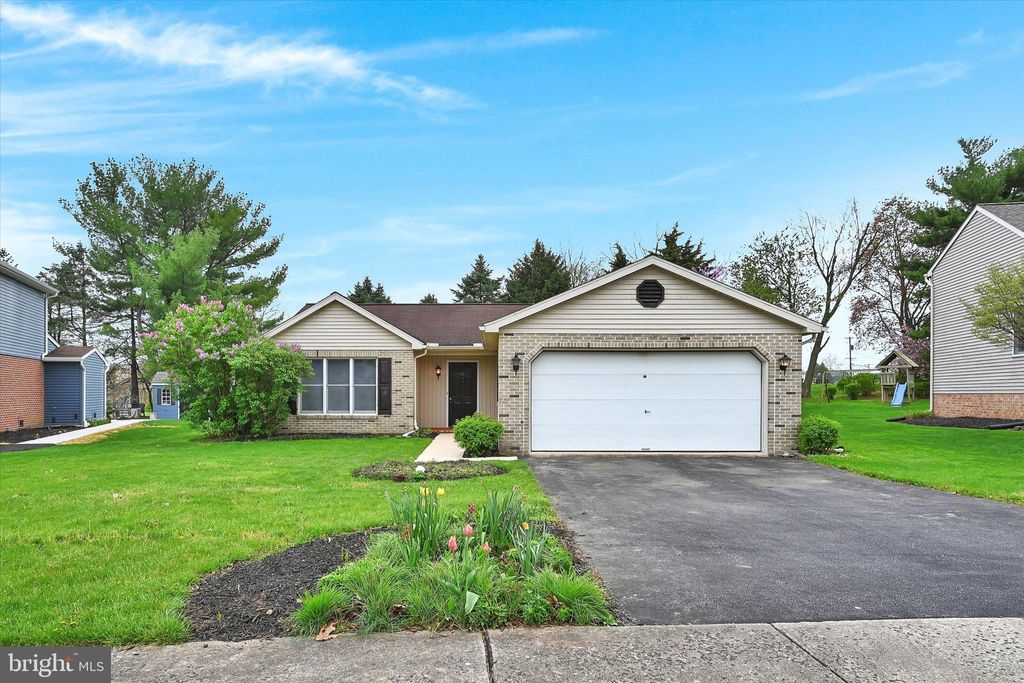 Photo of 31 Andrew Avenue, Ephrata, PA 17522 (MLS # PALA2049798)