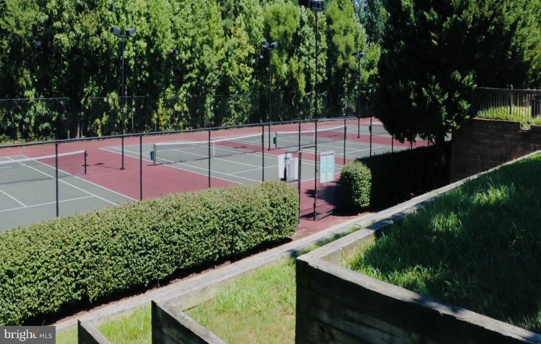 RUSSETT GREEN - Residential