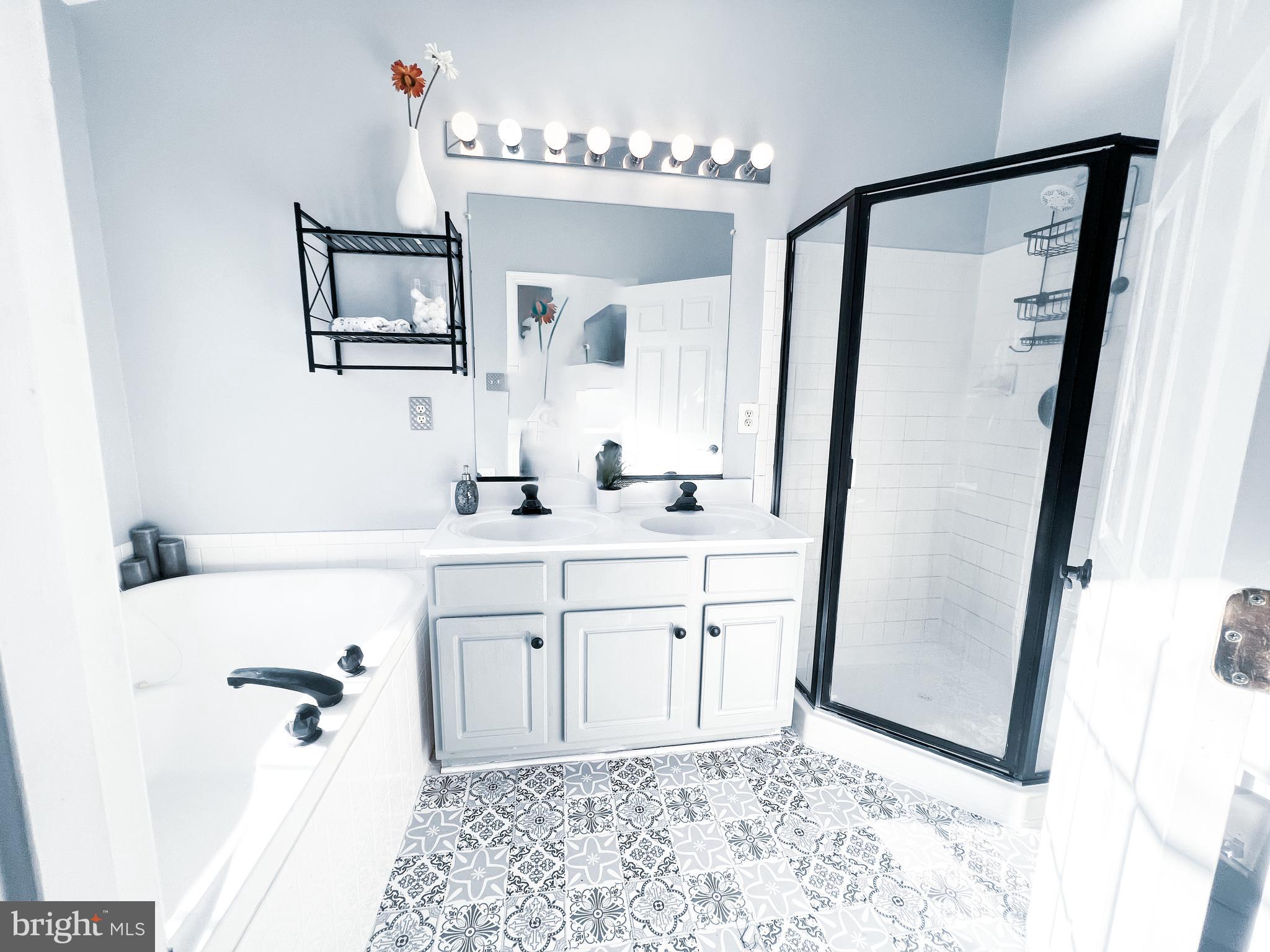 RUSSETT GREEN - Residential