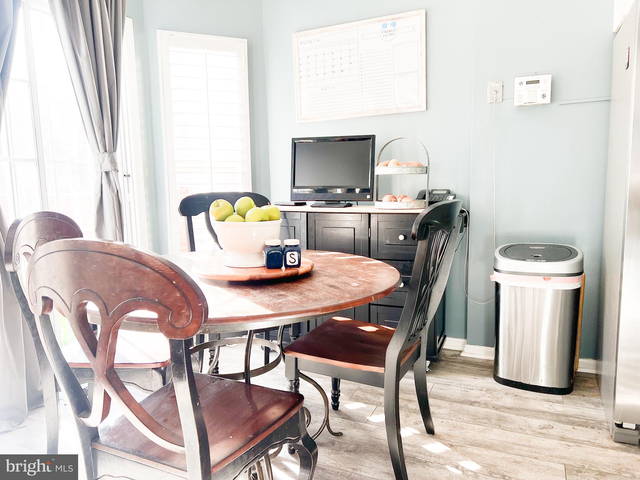 RUSSETT GREEN - Residential