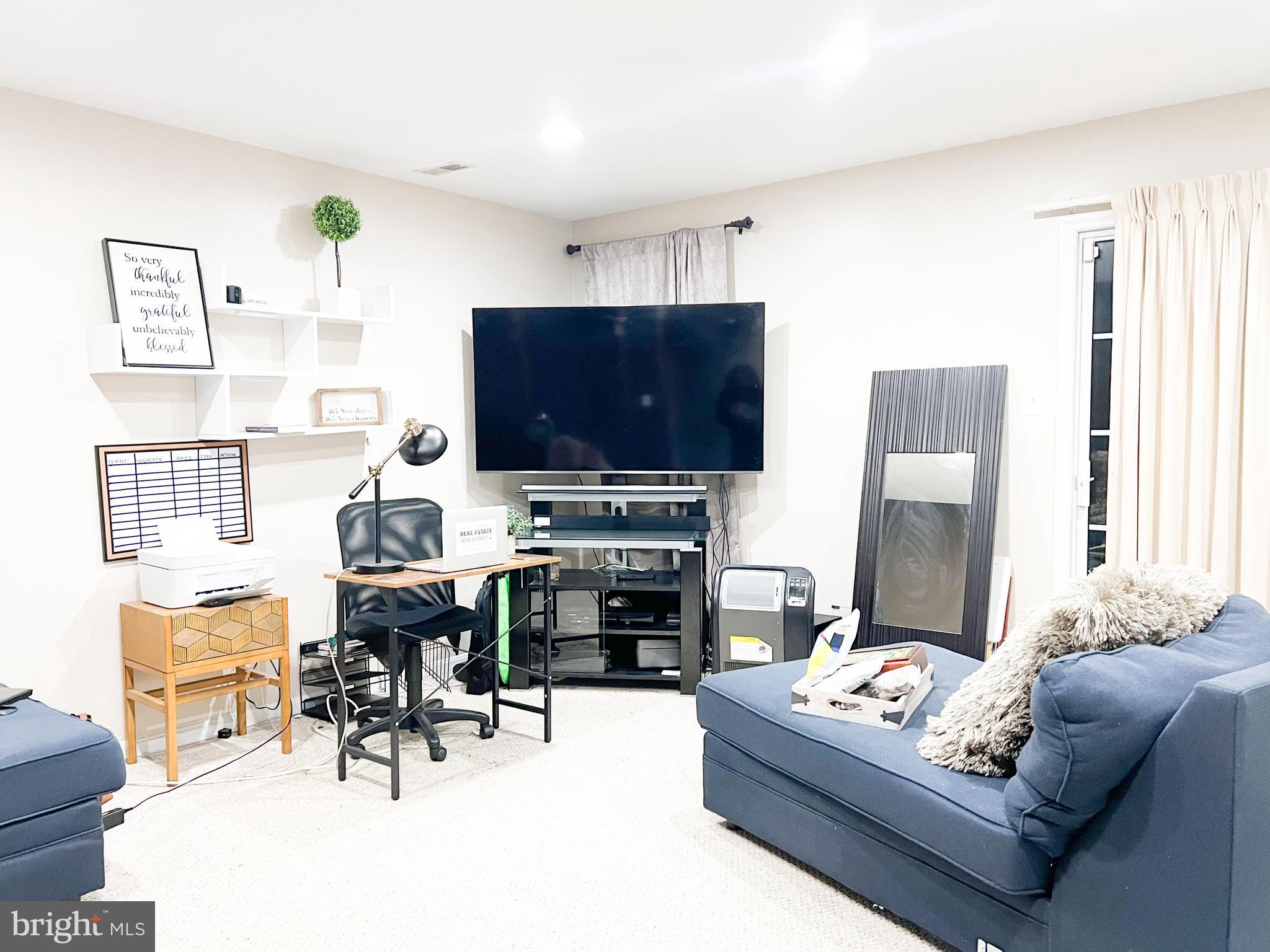 RUSSETT GREEN - Residential