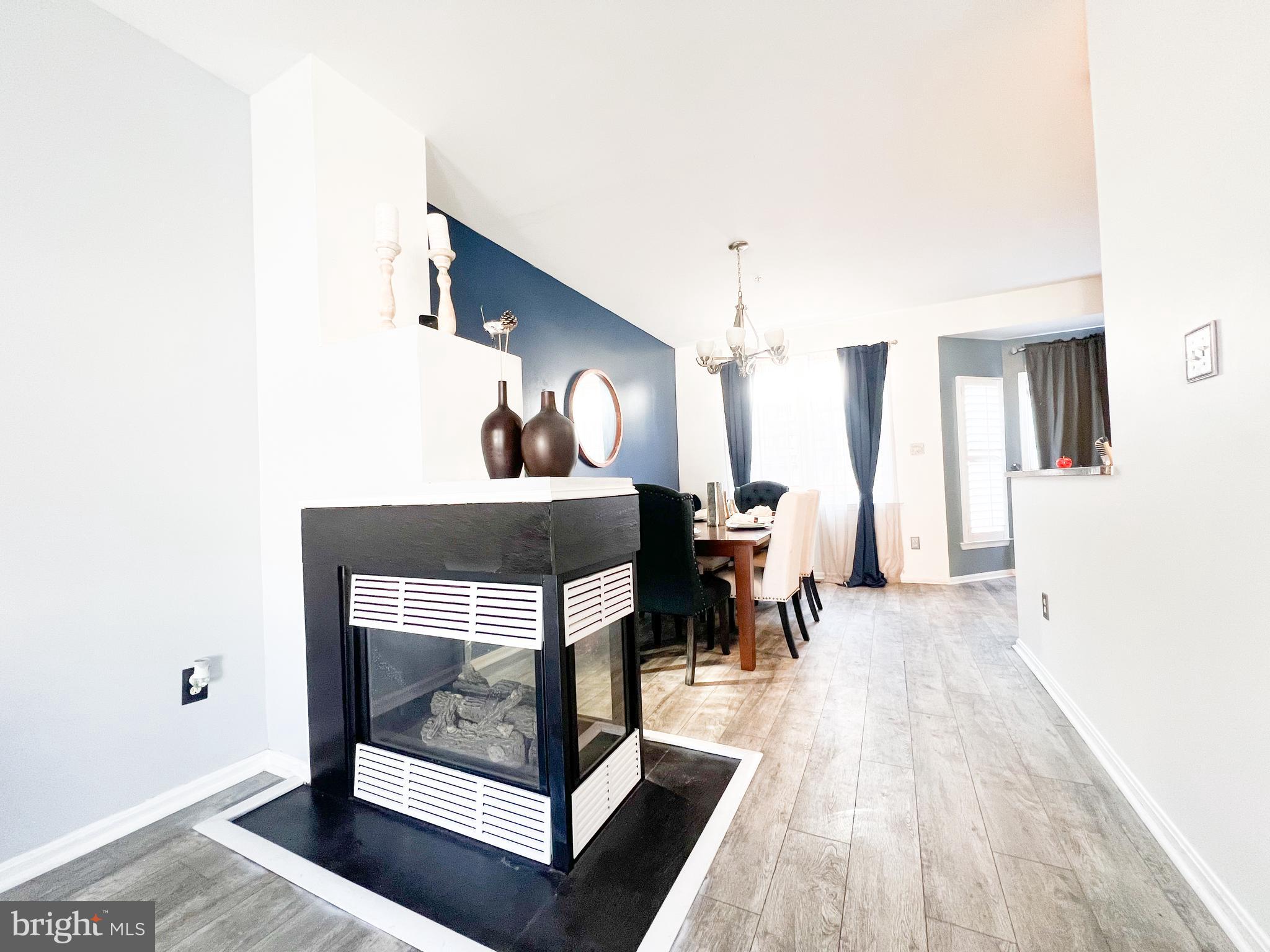 RUSSETT GREEN - Residential