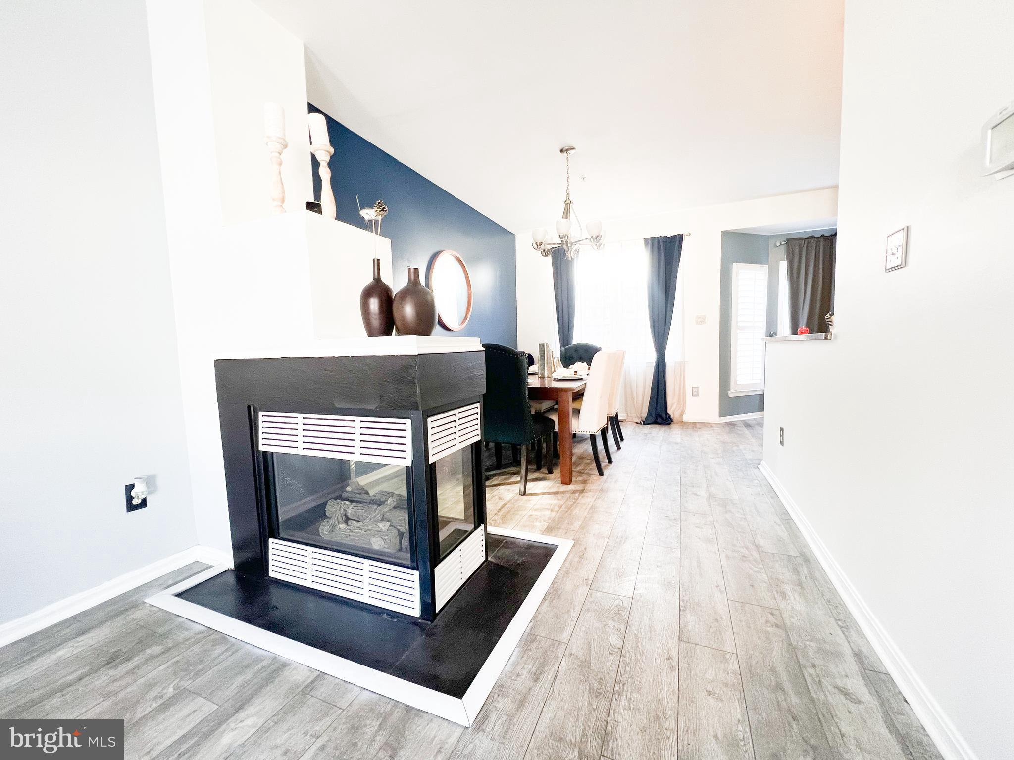 RUSSETT GREEN - Residential