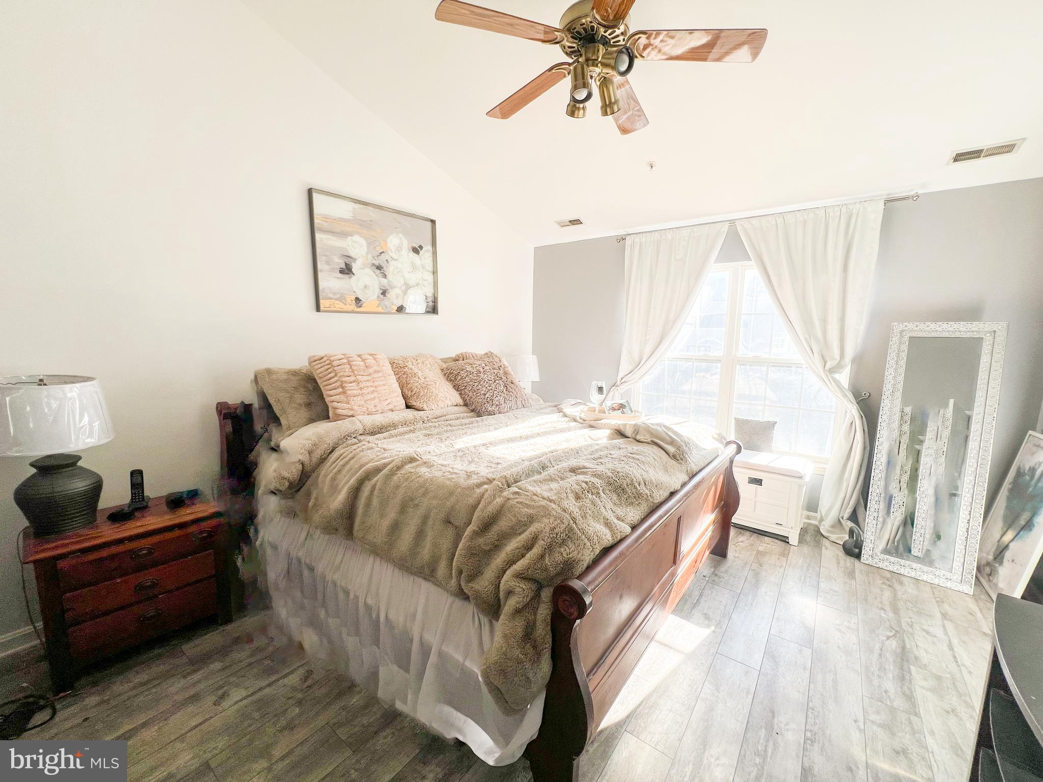 RUSSETT GREEN - Residential