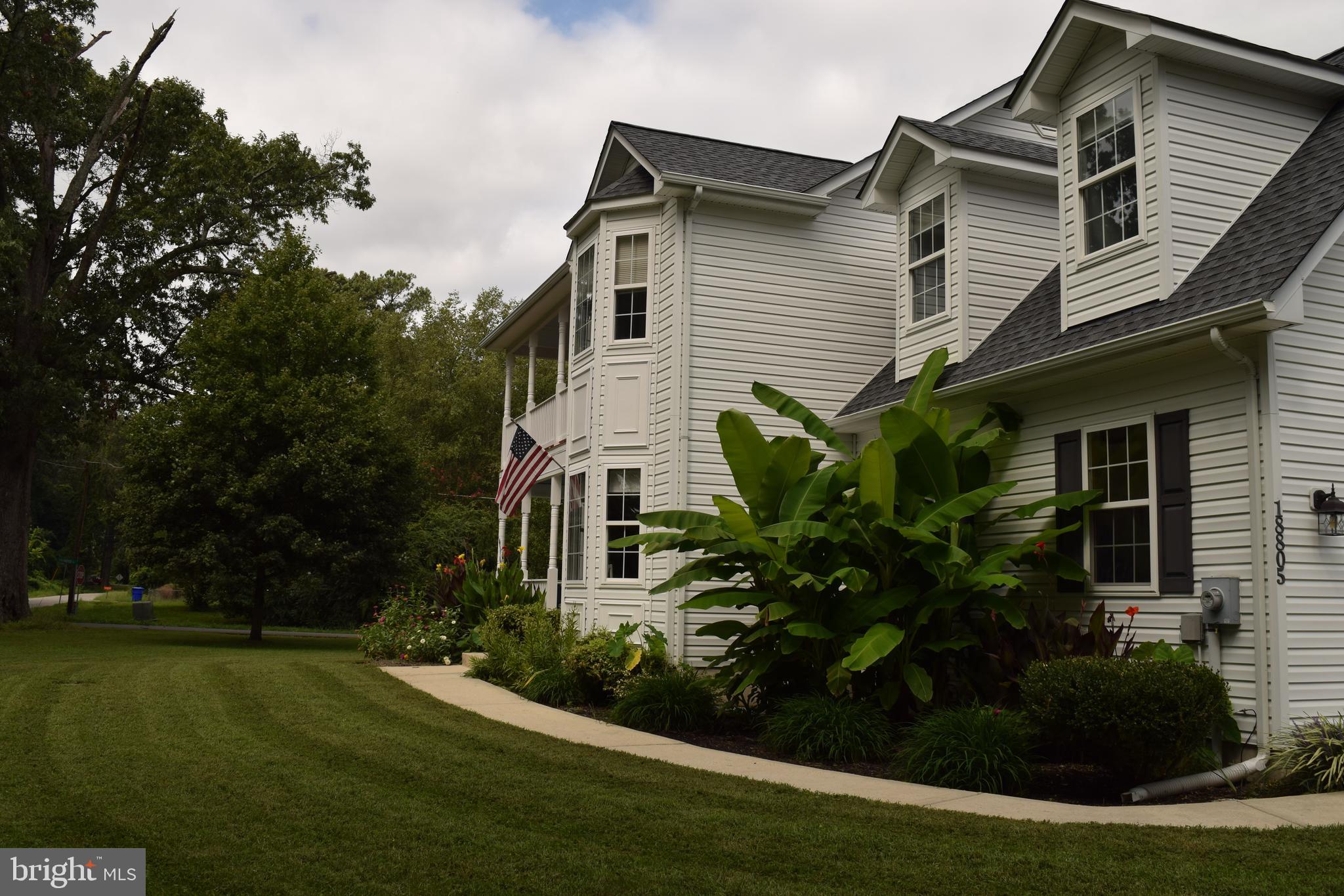 COBB ISLAND - Residential