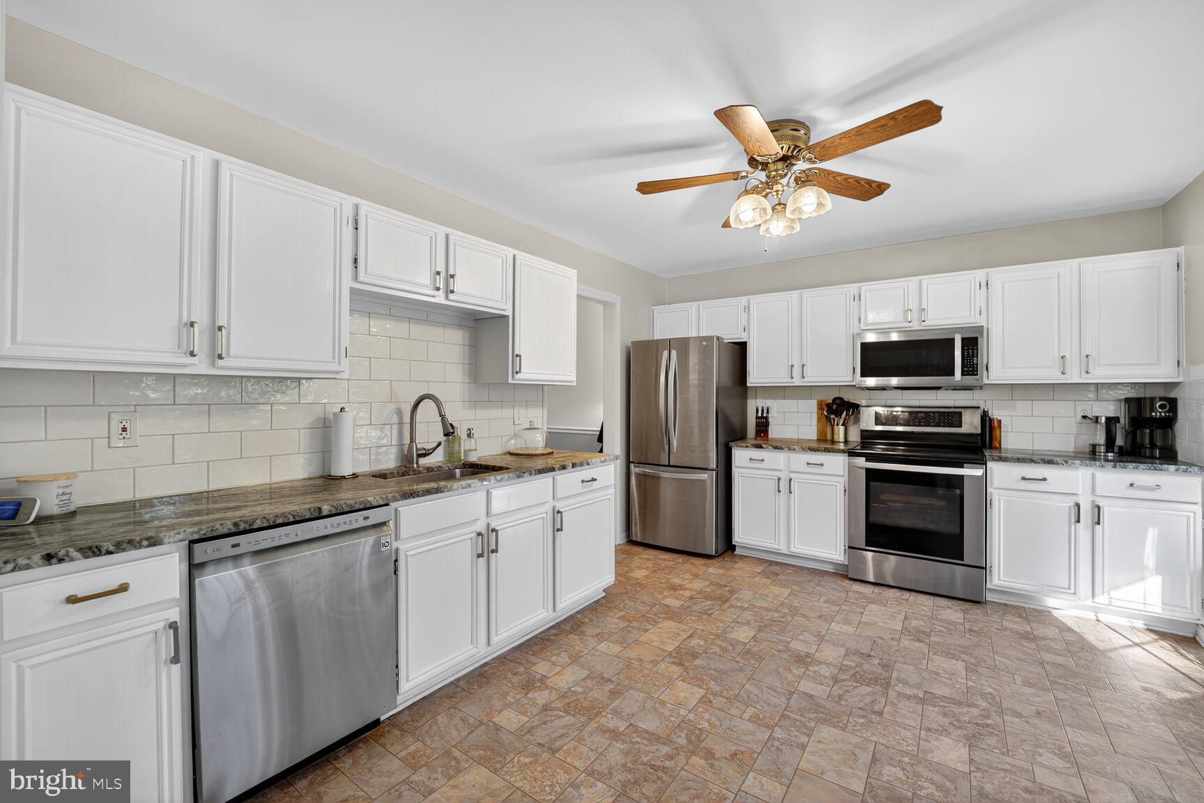 CAPETOWNE - Residential