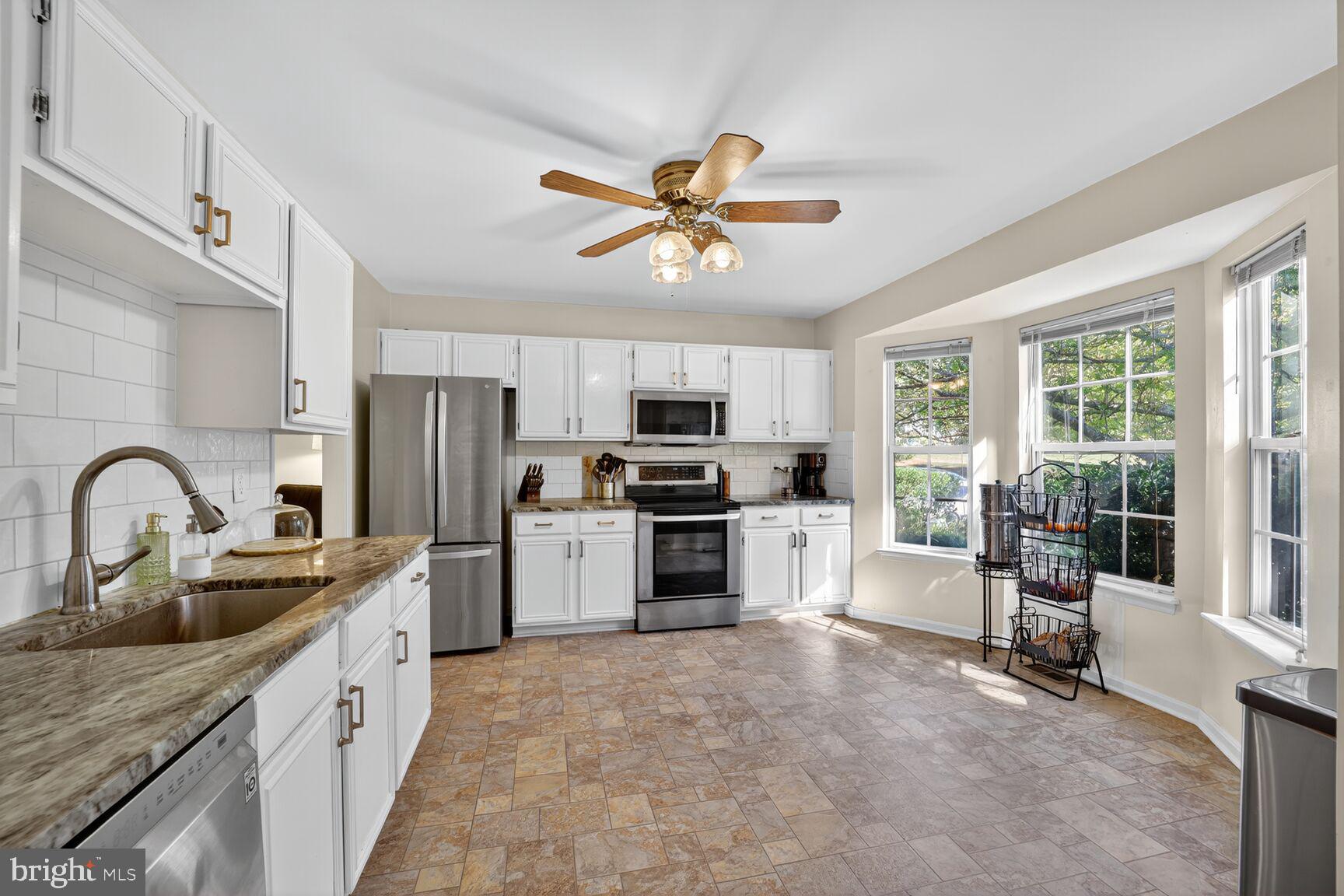 CAPETOWNE - Residential