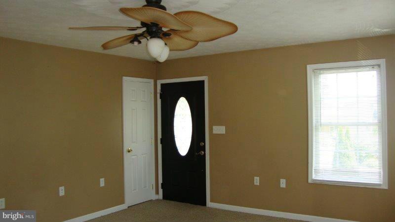 RIVERVIEW ESTATES - Residential Lease