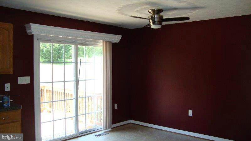 RIVERVIEW ESTATES - Residential Lease