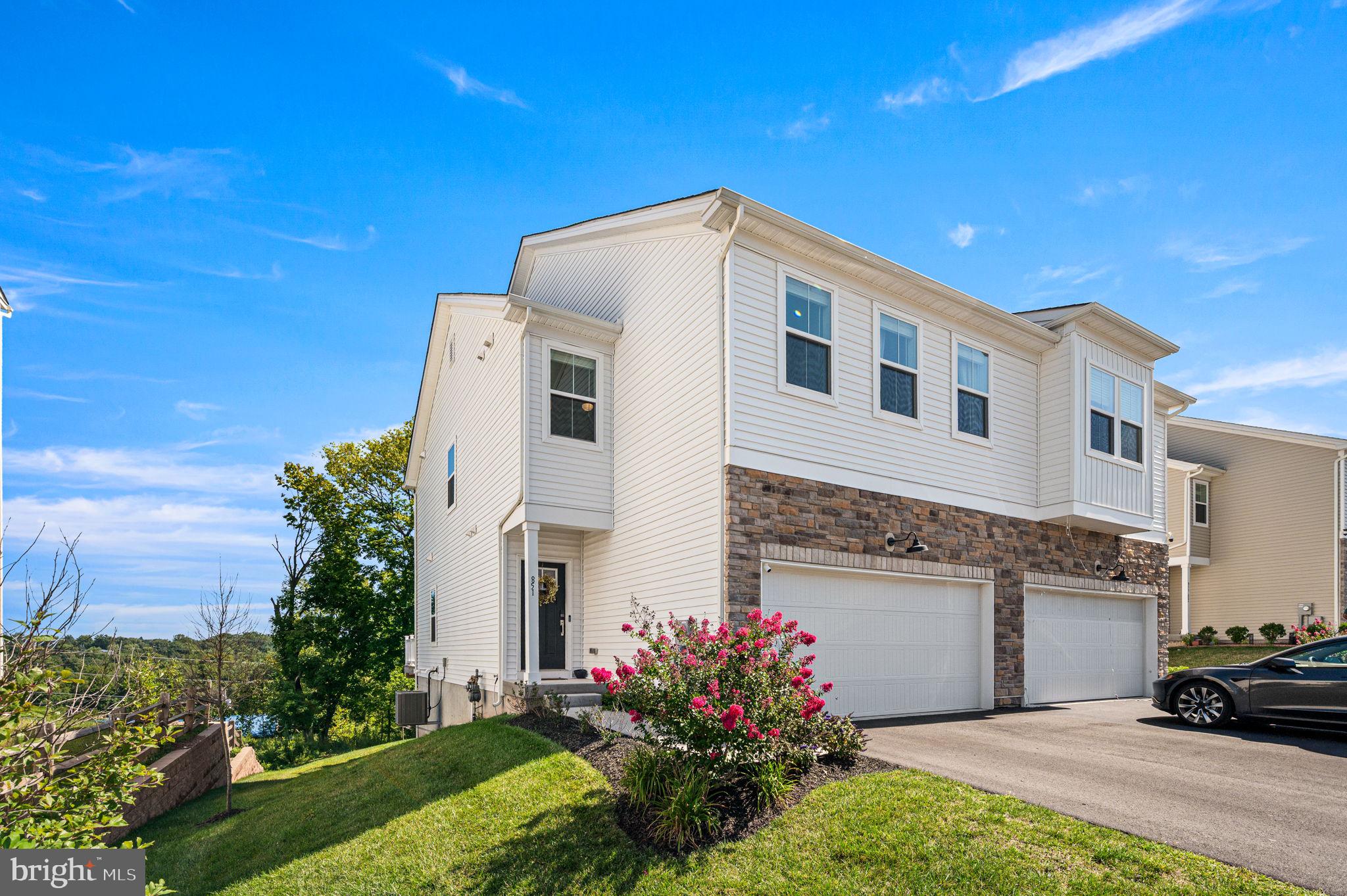 851 PECAN ROAD