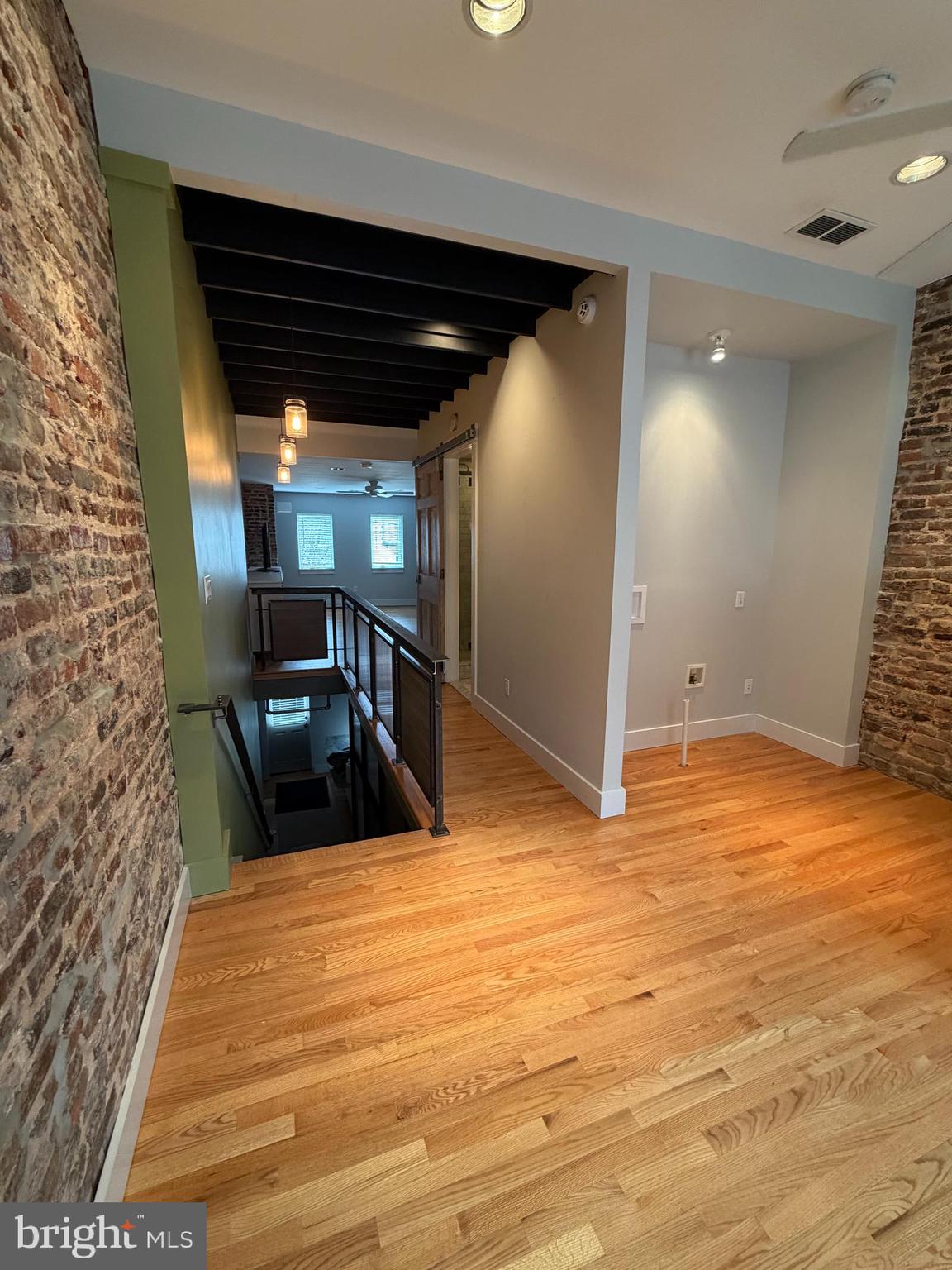 WESTPORT - Residential