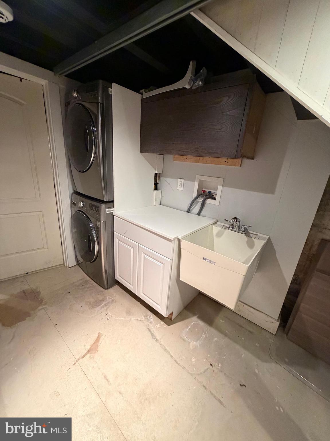 WESTPORT - Residential