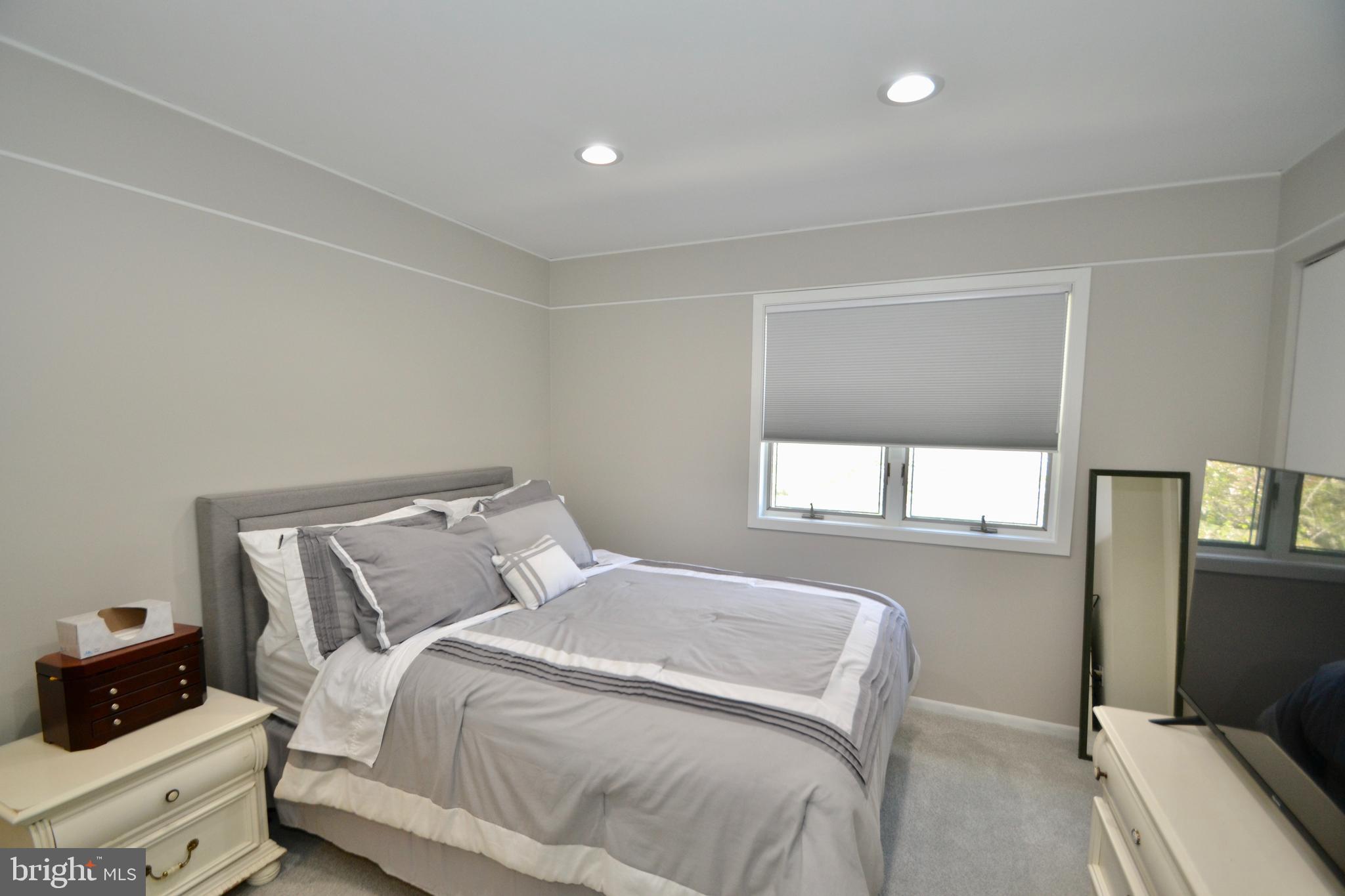 VELVET HILLS SOUTH - Residential