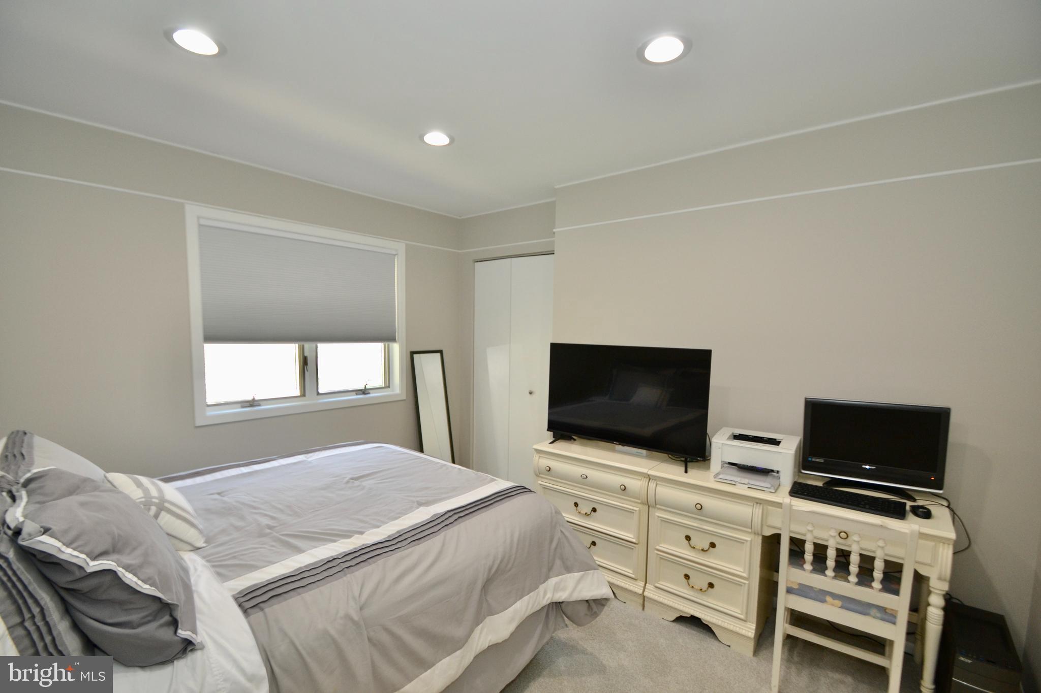 VELVET HILLS SOUTH - Residential