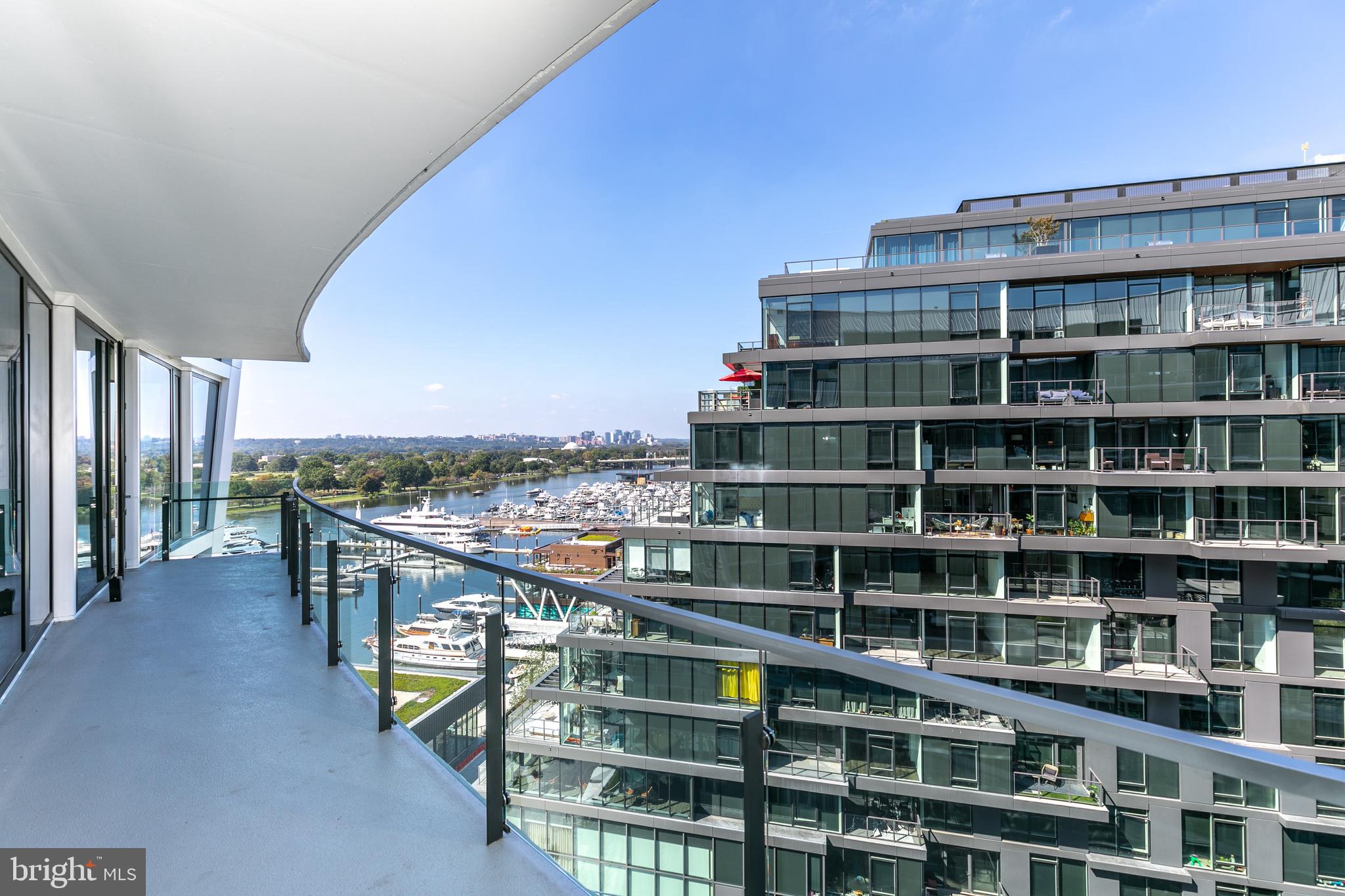 SOUTHWEST WATERFRONT - Residential