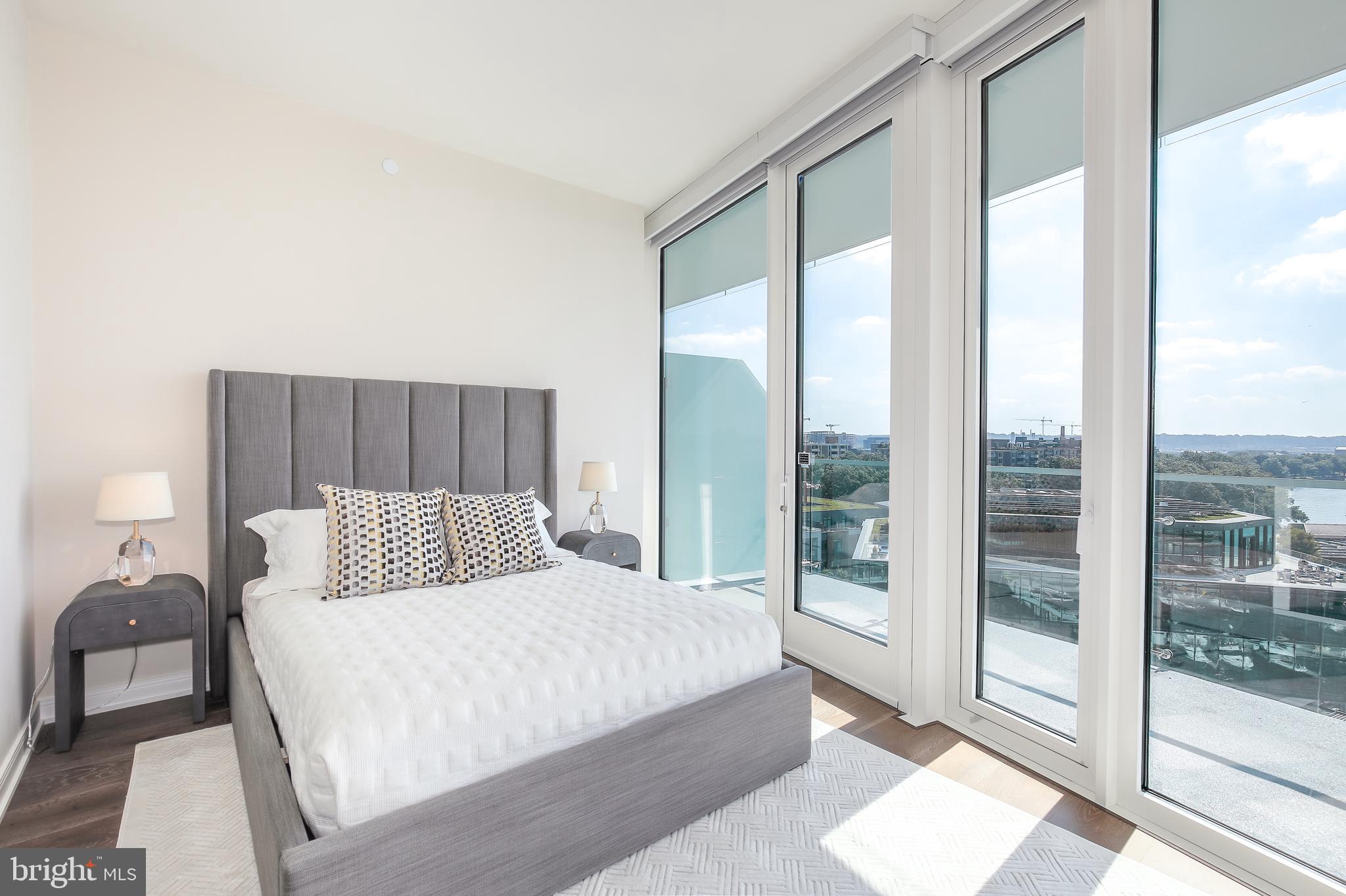 SOUTHWEST WATERFRONT - Residential